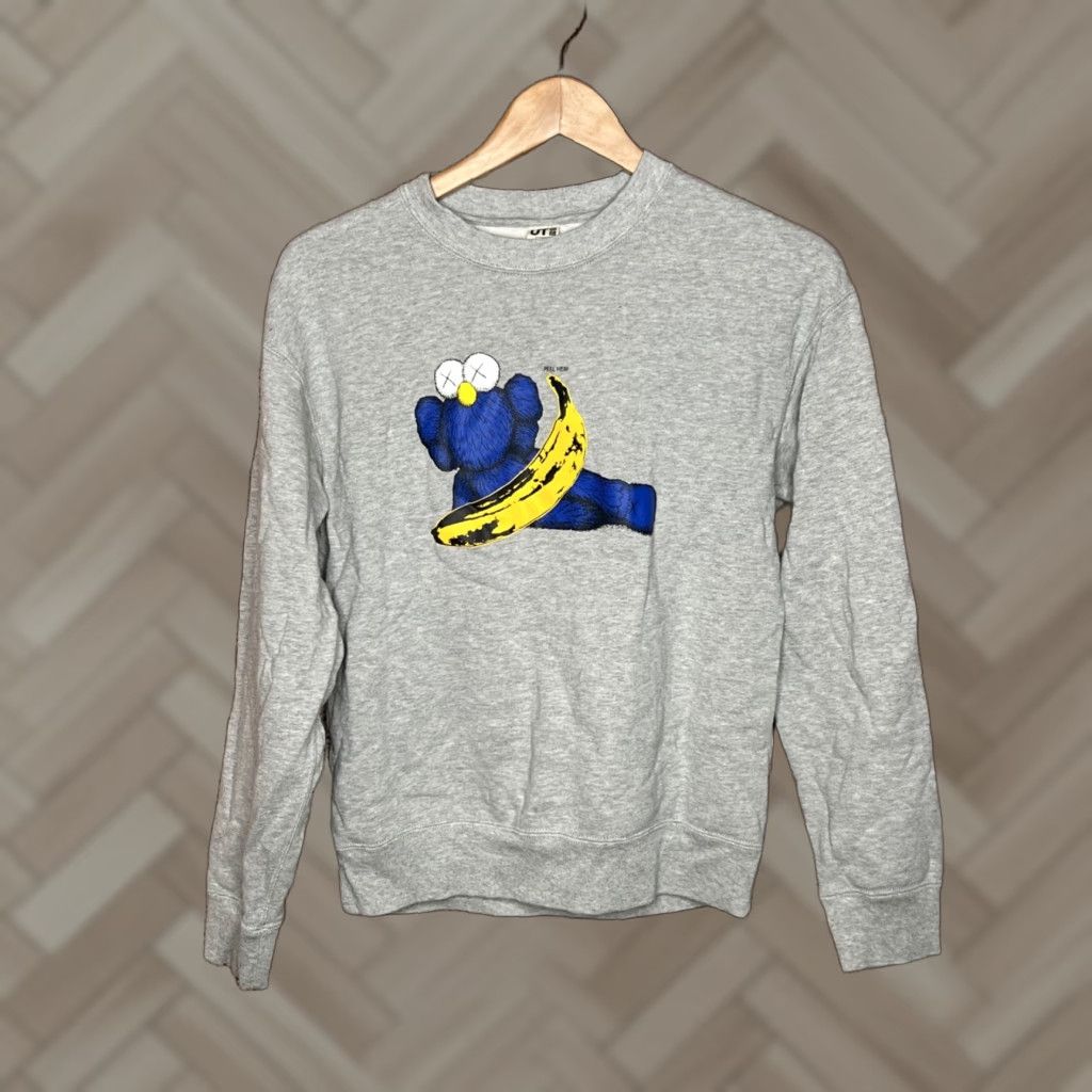 Uniqlo VINTAGE Uniqlo KAWS Andy Warhol Sweatshirt Mens XS Gray Pullover Crew Neck Graphic Print Sweatshirt Size US XS / EU 42 / 0 - 1 Thumbnail