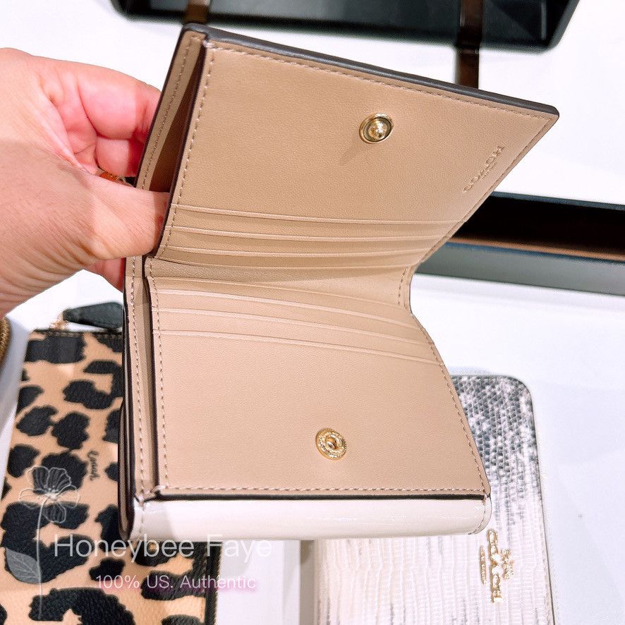 Coach Medium Id Zip Wallet With Leopard Print CW500 Size ONE SIZE - 3 Thumbnail
