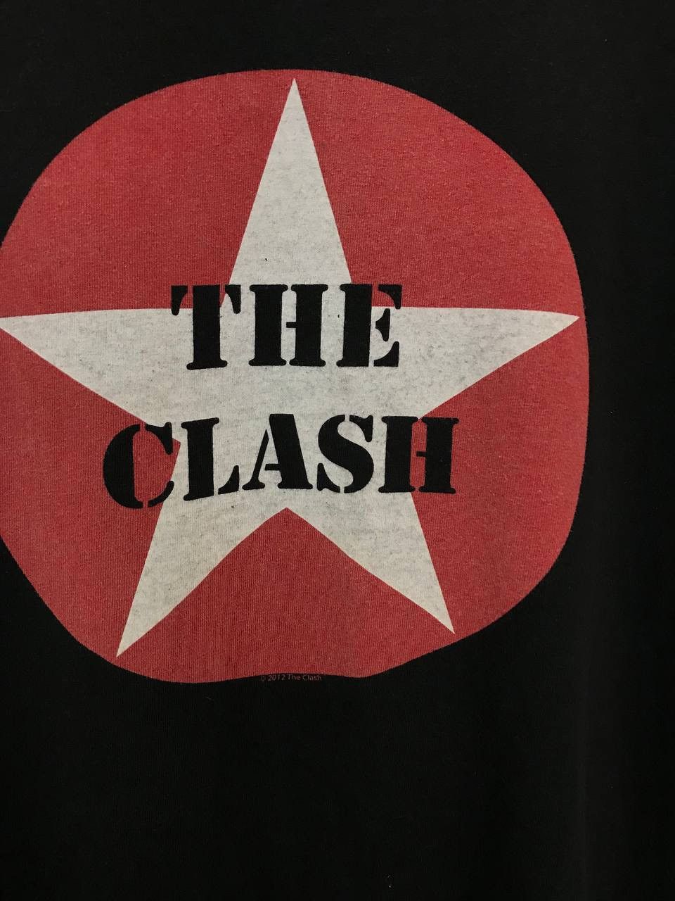 Band Tees The Clash 2012 vintage rock band tee Size US L / EU 52-54 / 3 - 3 Thumbnail