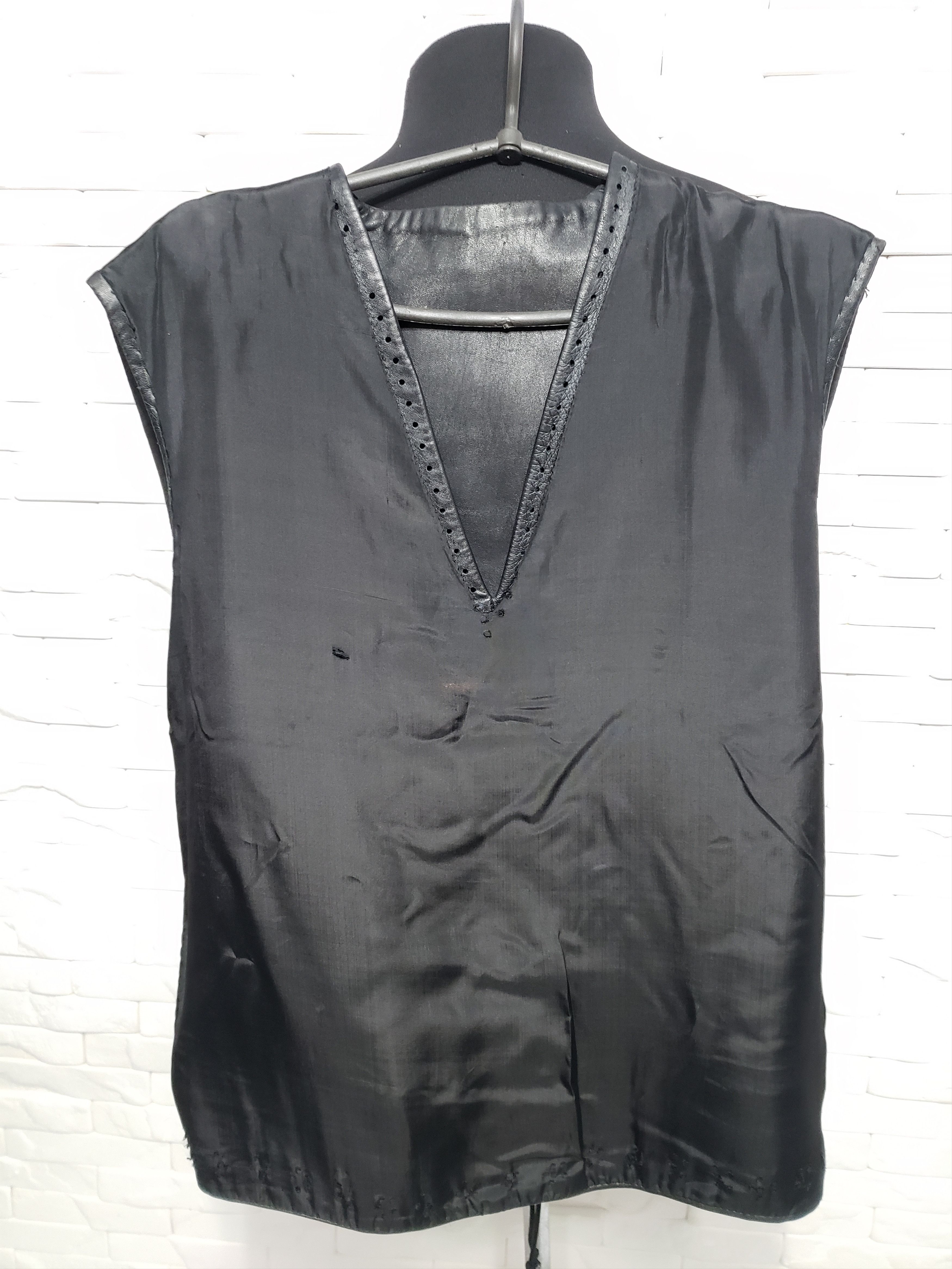 Genuine Leather Stylish women's leather vest. Size L / US 10 / IT 46 - 7 Thumbnail