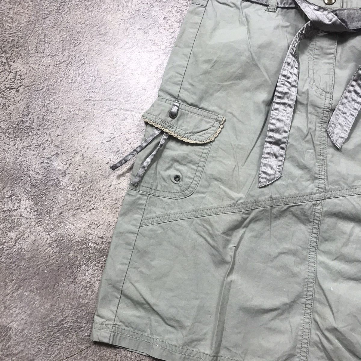 Vintage Vintage Y2K Baggy Cargo Skirt Streetwear Workwear Style 26 Size 26" / US 2 / IT 38 - 2 Thumbnail