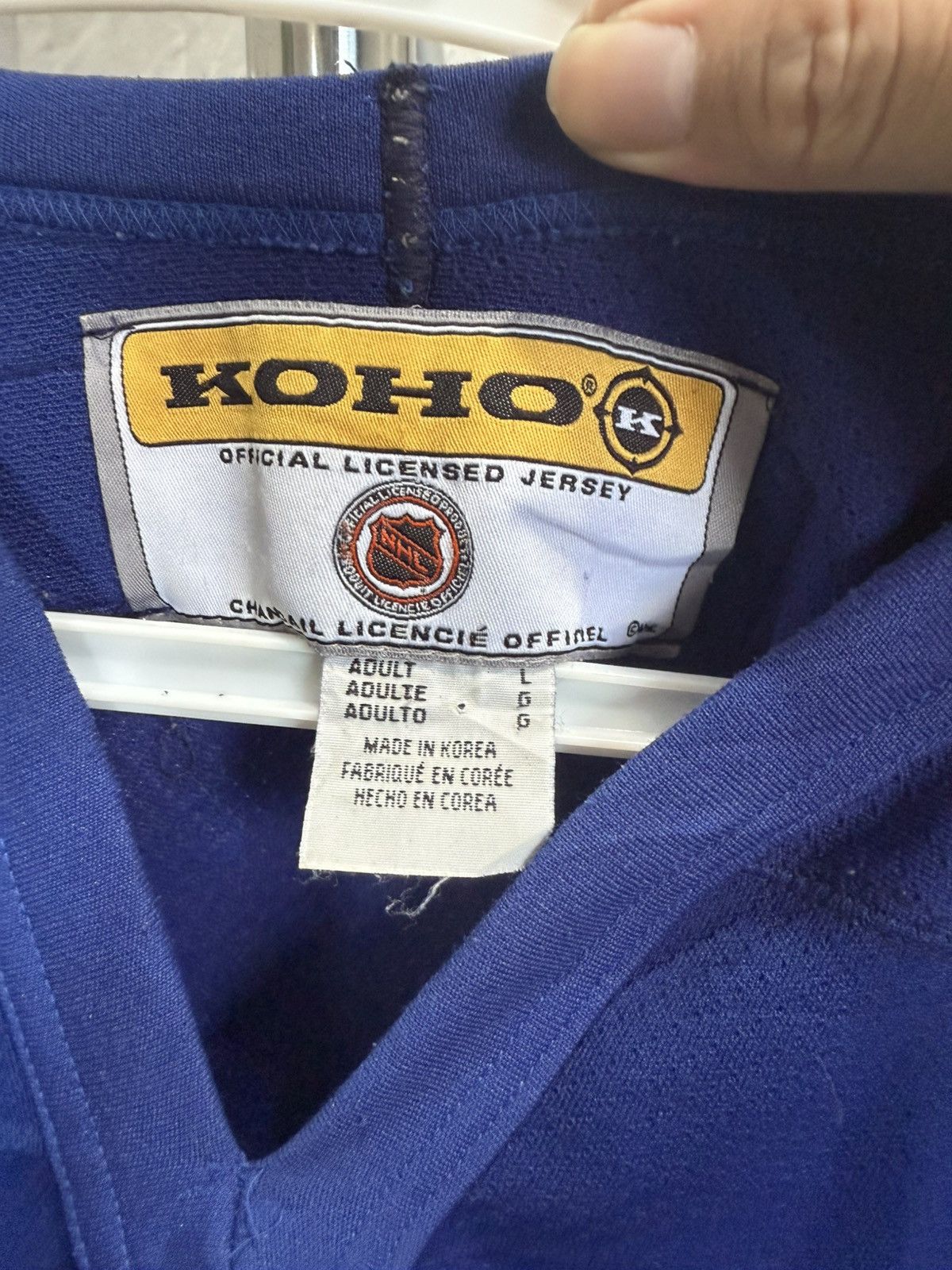 Koho VINTAGE 90s' TORONTO MAPLE LEAFS NHL SIZE L JERSEY BY KOHO Size US L / EU 52-54 / 3 - 2 Thumbnail