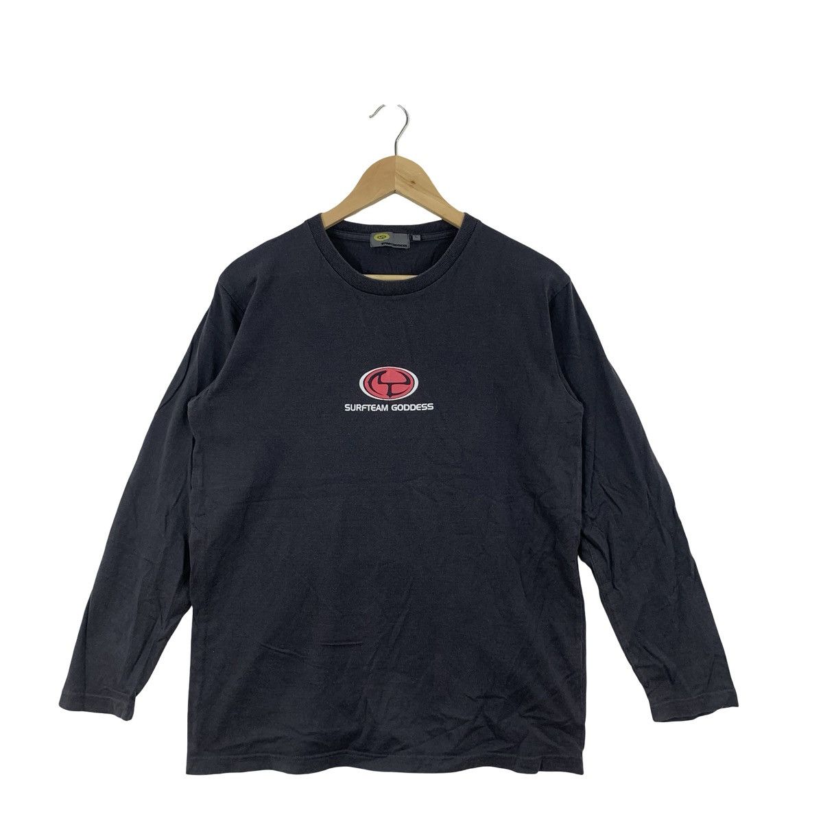 Vintage Vintage SURFTEAM GODDESS Center Logo Long Sleeve Backhit Size US L / EU 52-54 / 3 - 5 Thumbnail