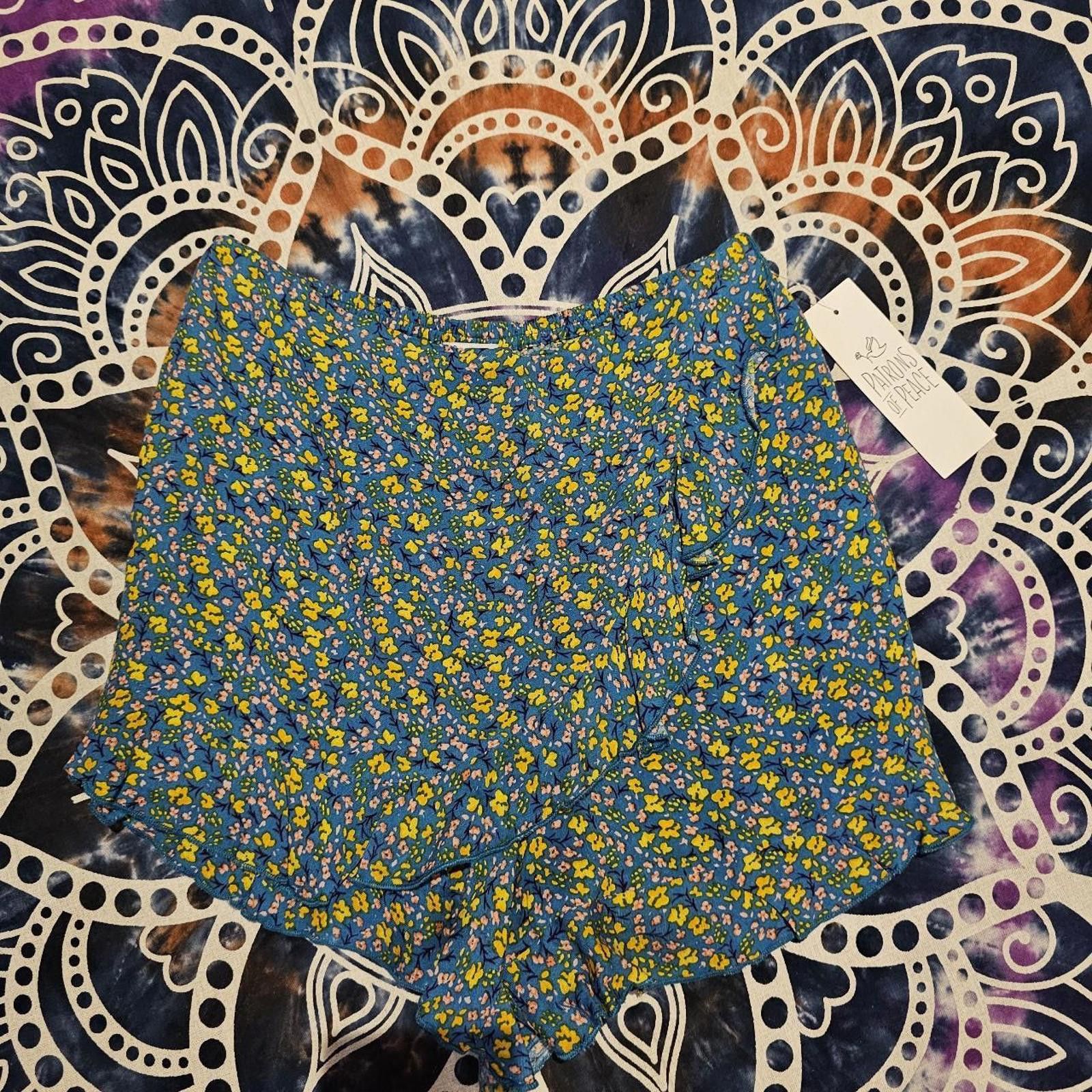Lulus Lulus Women's Patrons of Peace Floral Skirt Size 28" / US 6 / IT 42 - 1 Thumbnail