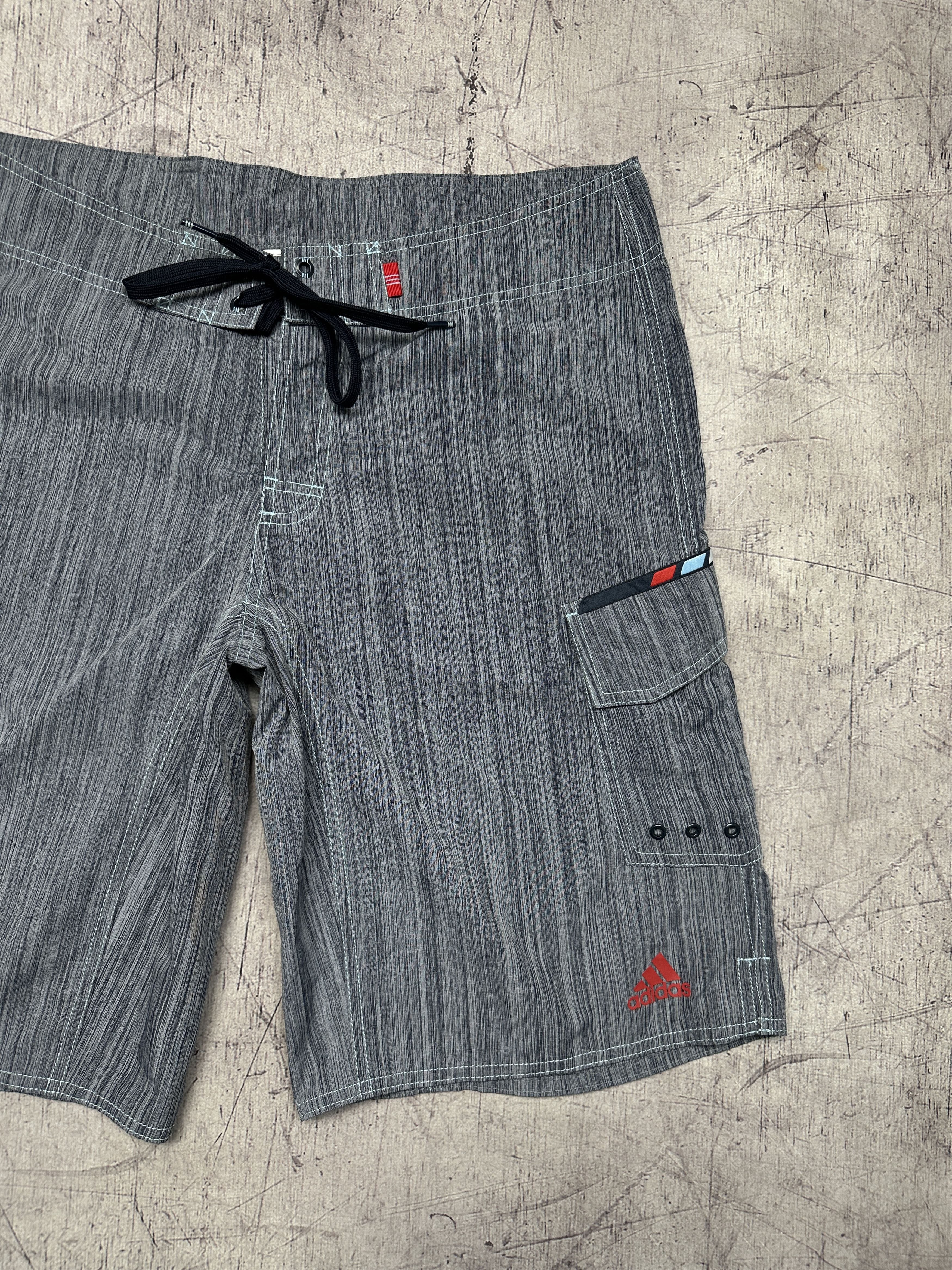 Adidas Adidas Mens Nylon Cargo Shorts Surf style Size US 34 / EU 50 - 2 Thumbnail