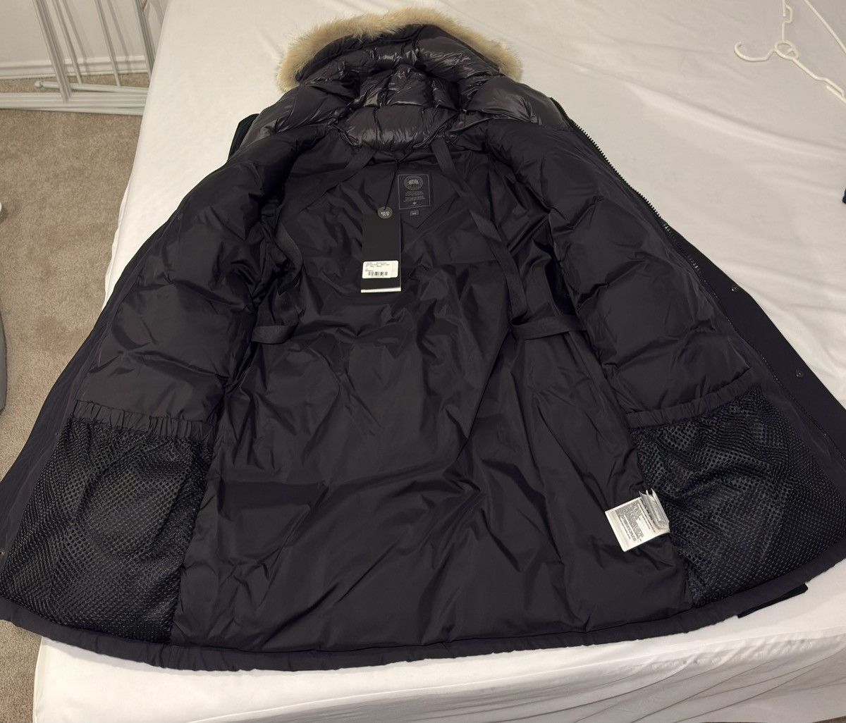 Canada Goose Canada Goose Navy Edgewood Fur Parka Size US L / EU 52-54 / 3 - 7 Thumbnail