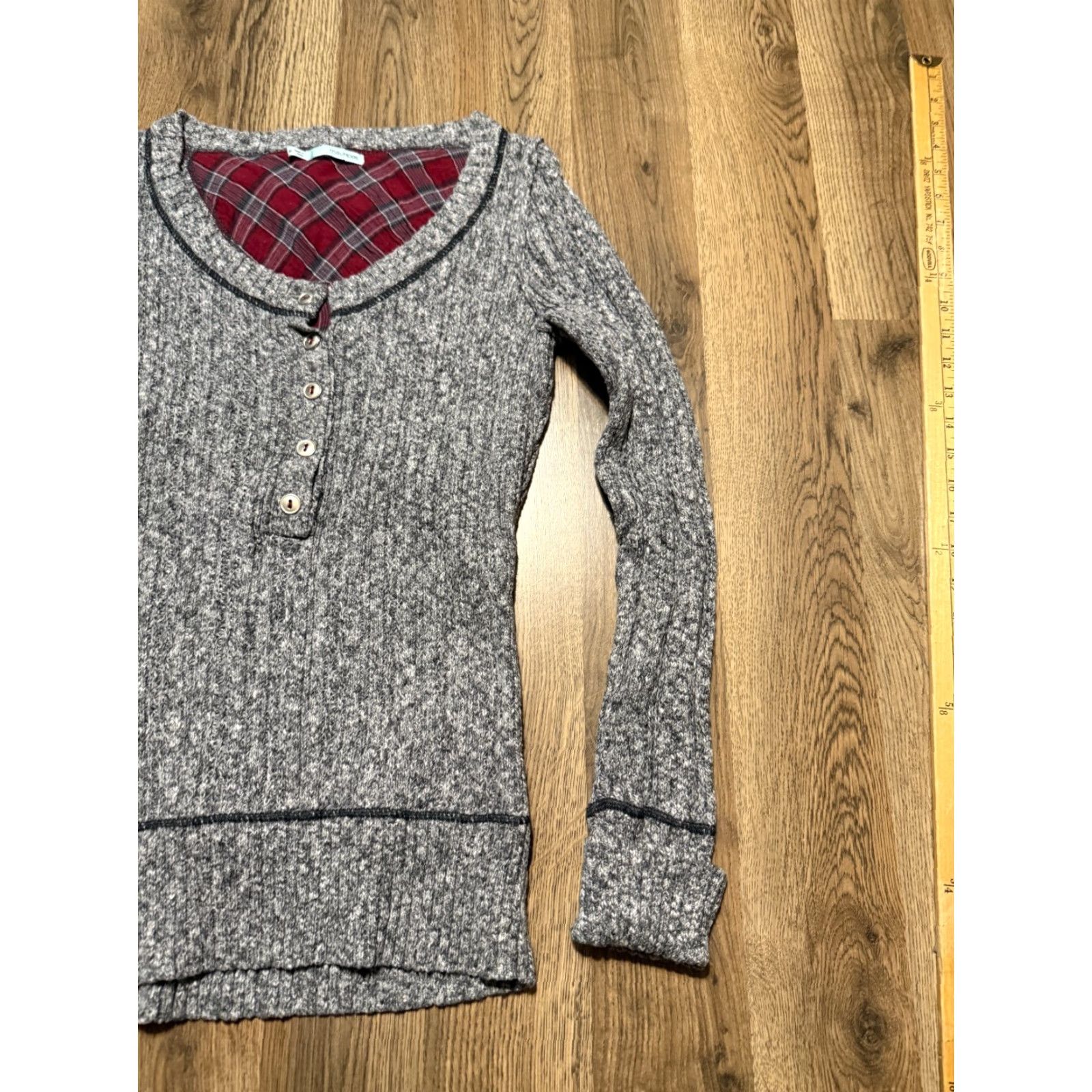 Vintage Maurices Shirt Women's Medium Gray Red Long Sleeve 1/4 Button T-Shirt Casual Modern Basic Vintage: No Size M / US 6-8 / IT 42-44 - 3 Thumbnail