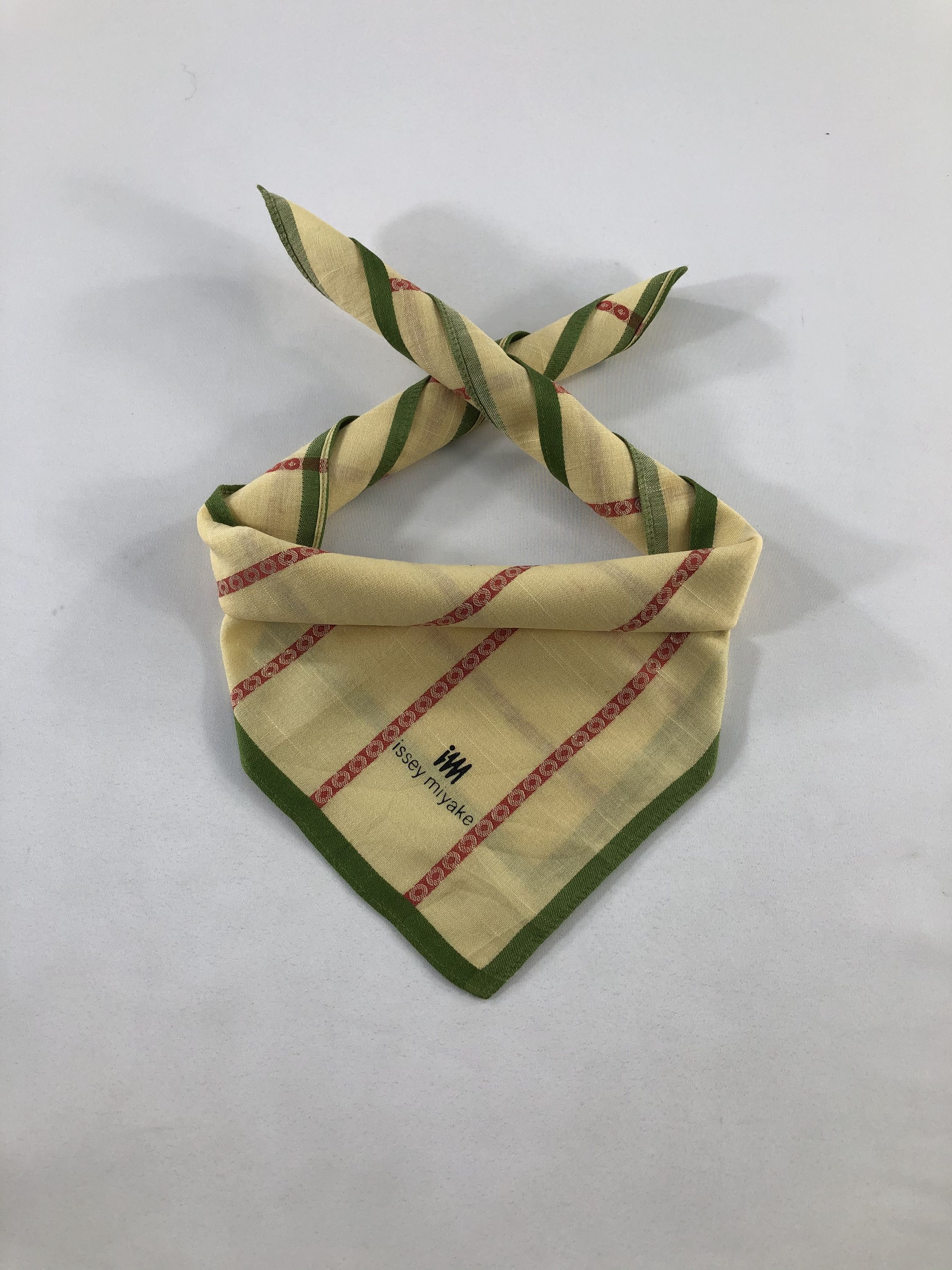 Issey Miyake Issey Miyake Handkerchief / Bandana / Neckerchief Size ONE SIZE - 1 Thumbnail