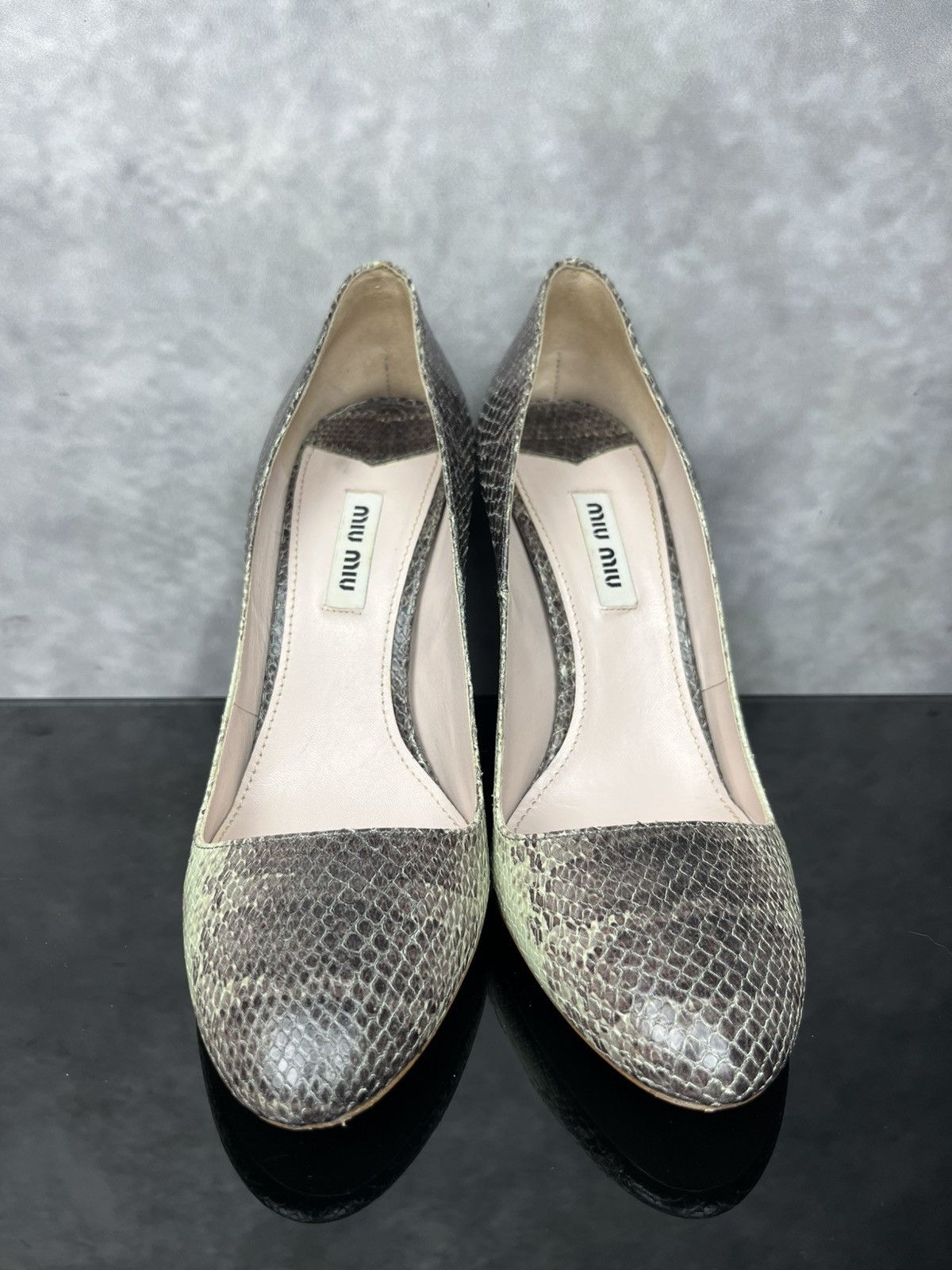 Miu Miu MIU MIU Snakeskin Ayers Pointed Toe Pumps Agave Green EU 37 Size US 7 / IT 37 - 6 Thumbnail