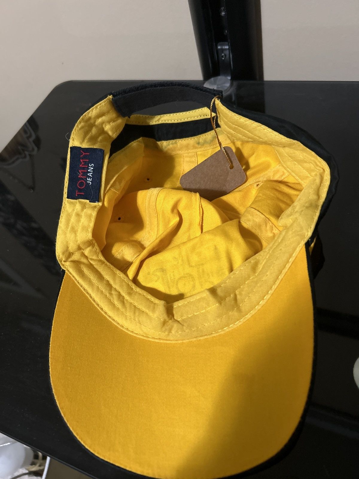 Tommy Hilfiger Custom Tommy Hilfiger hat Size ONE SIZE - 2 Thumbnail