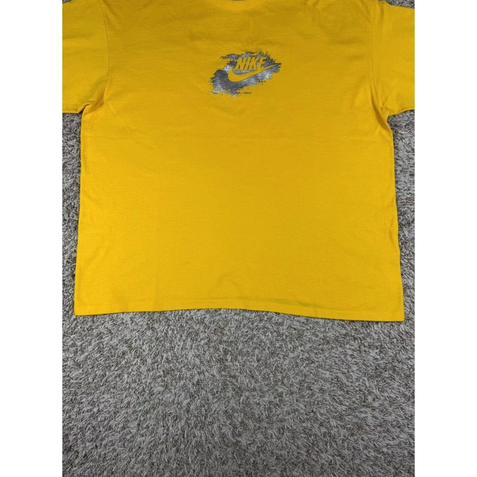 Nike VINTAGE Nike XXL Paint Swoosh Yellow Tee Gray Tag Shirt Men 2XL Yellow Swoosh Logo Short Sleeve Crew Neck Cotton Summer Spring Size US XXL / EU 58 / 5 - 3 Thumbnail