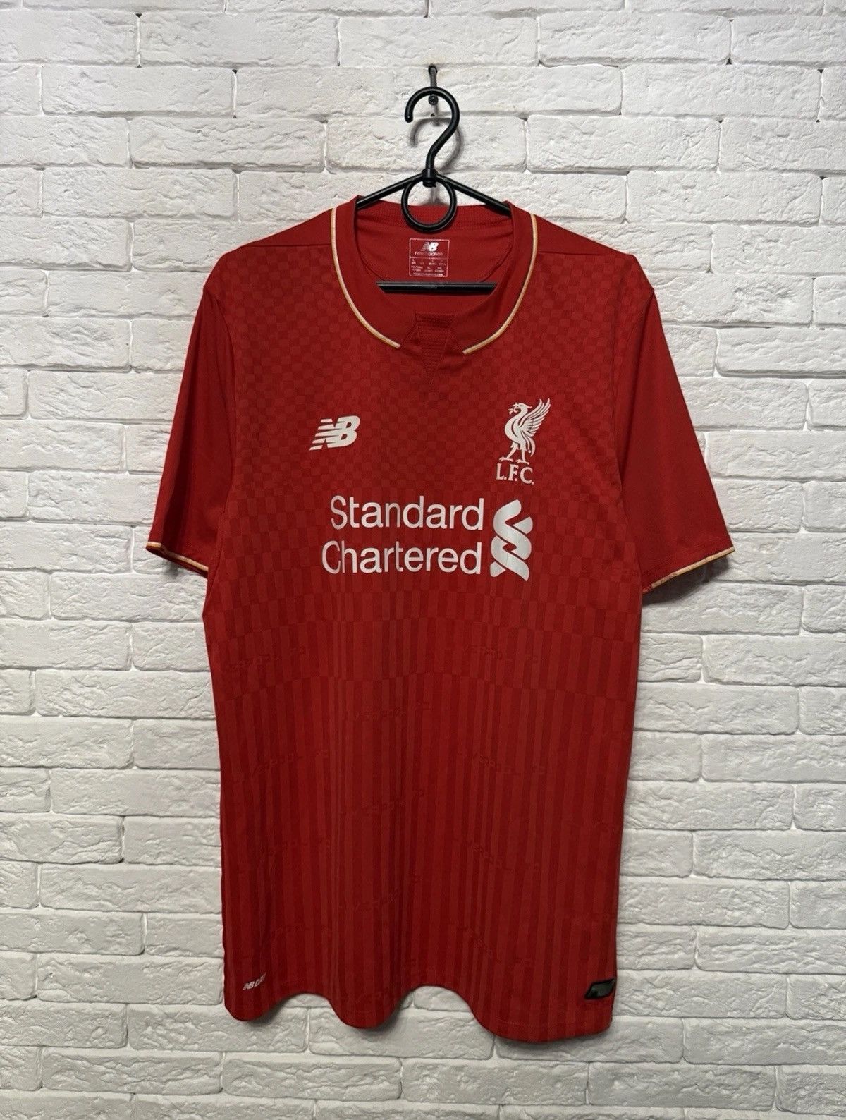 New Balance New Balance Liverpool 15/16 Jersey Home Football Shirt Sz L Size US L / EU 52-54 / 3 - 1 Thumbnail