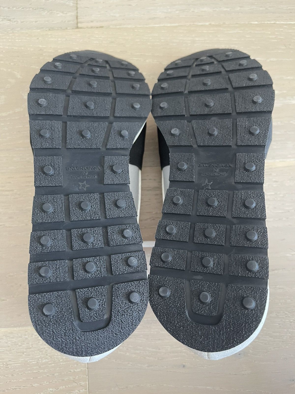 Balenciaga Balenciaga Race Runner Size US 7 / EU 40 - 7 Thumbnail