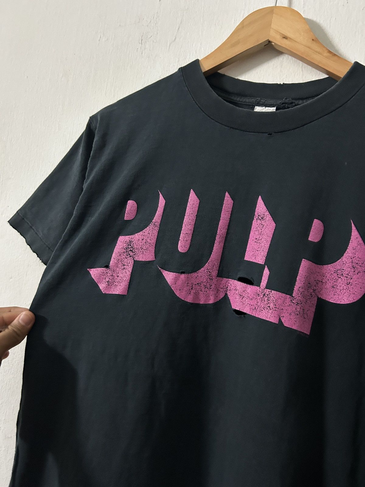 Band Tees Vintage 90’s trashed Band Pulp this is hardcore ERD style Size US M / EU 48-50 / 2 - 2 Thumbnail