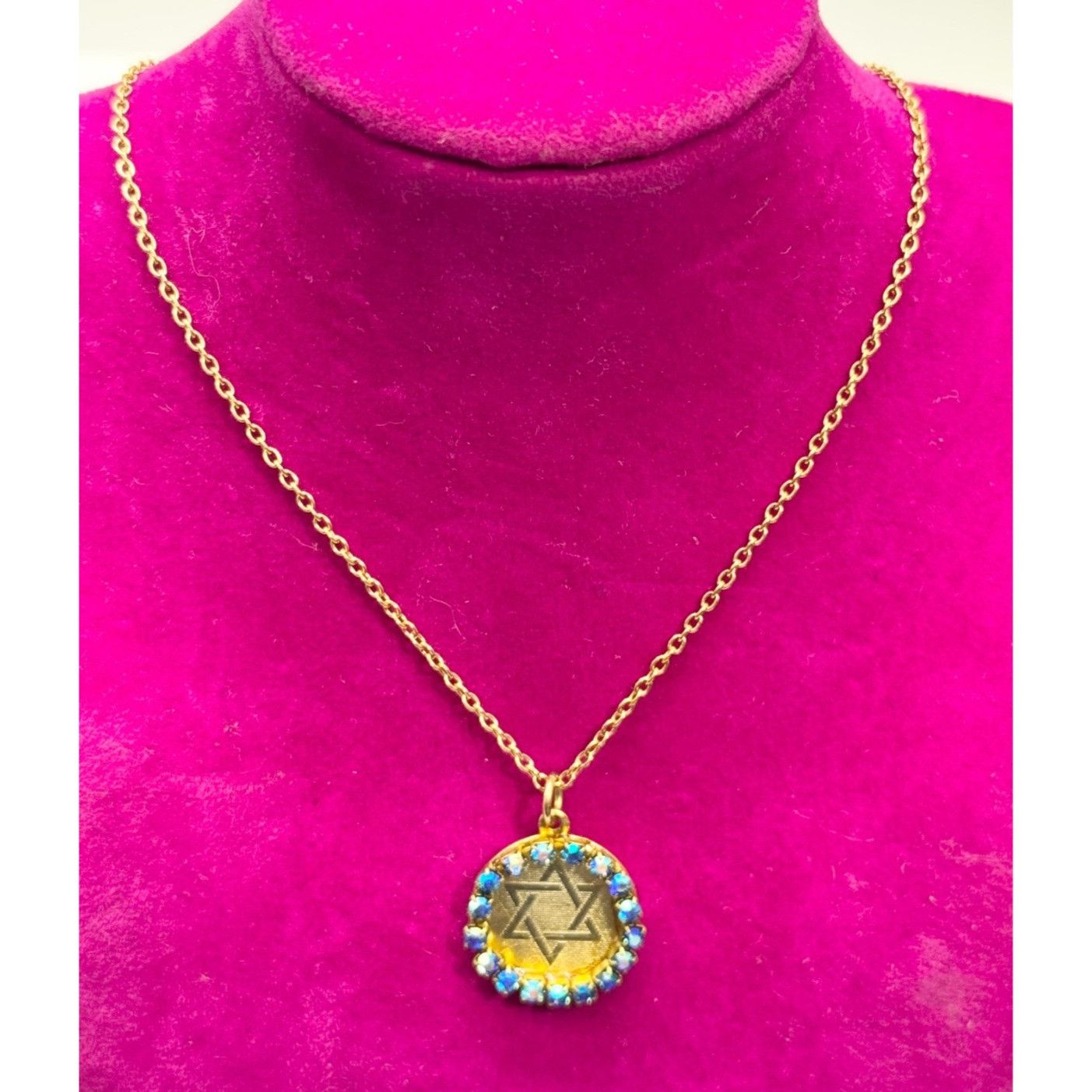 Vintage Vintage rhinestone blue Jewish star charm necklace Size ONE SIZE - 1 Thumbnail