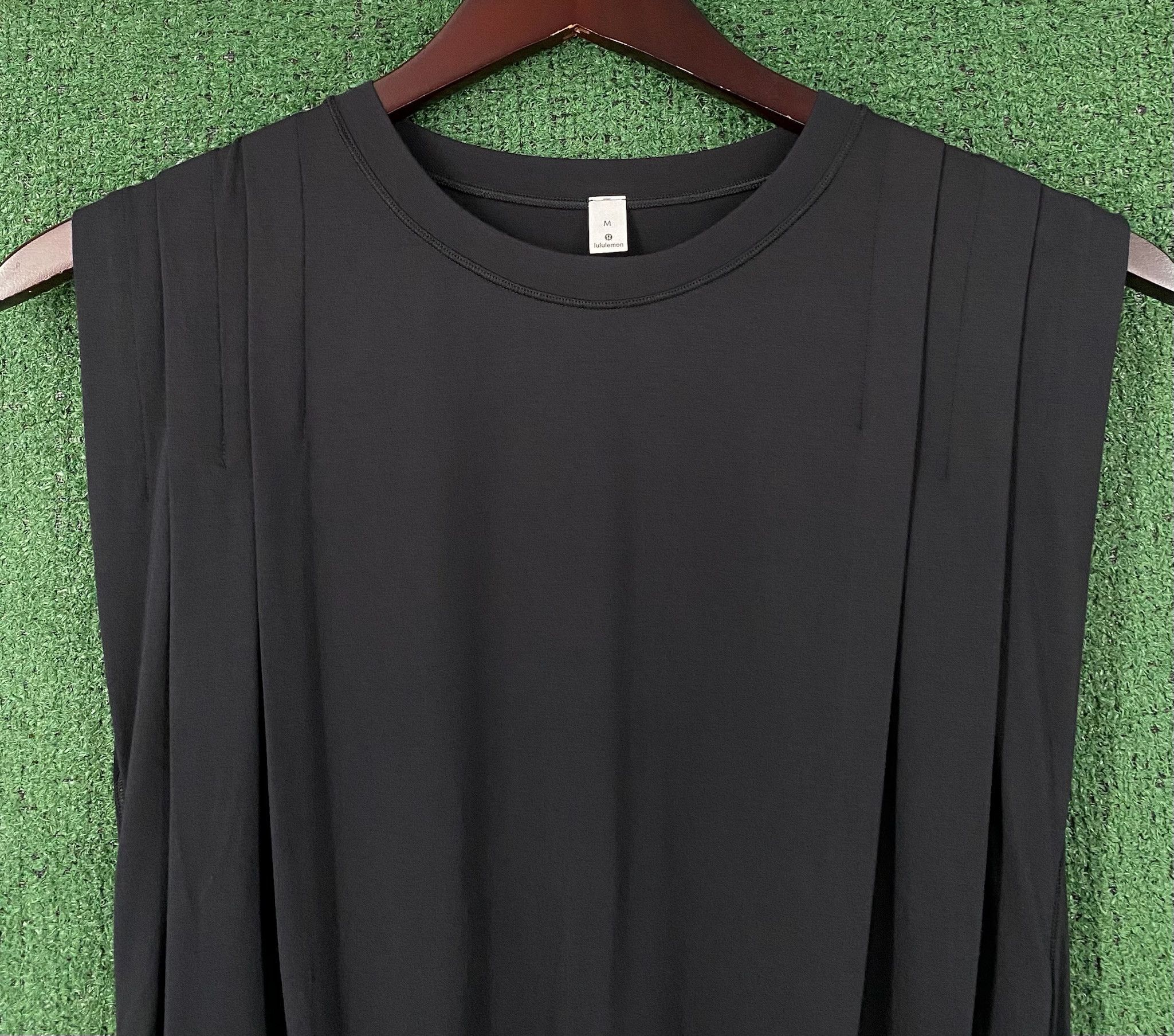 Lululemon Lululemon Hour To Hour Black Bodysuit Snap Closure Medium Size S / US 4 / IT 40 - 1 Thumbnail