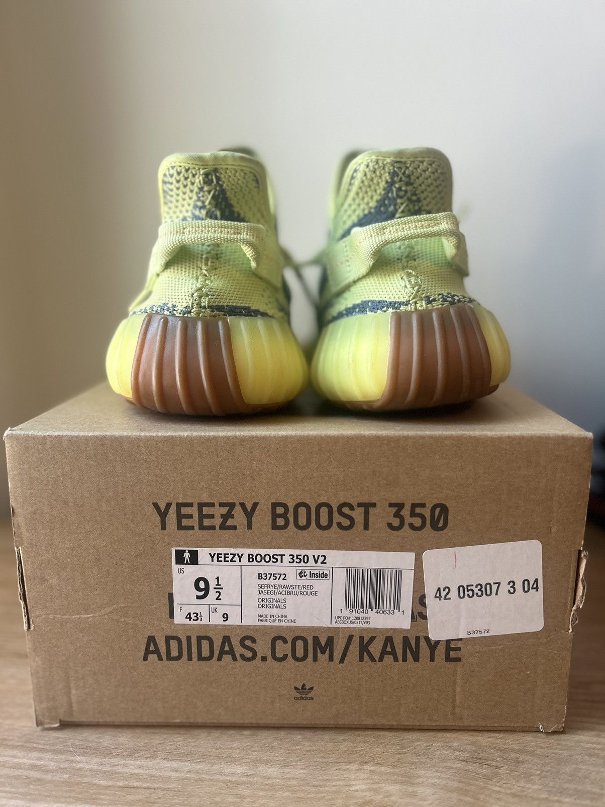 Adidas × Kanye West × Yeezy Yeezy 350 BOOST v2 Semi-Frozen Yellow Size US 9.5 / EU 42-43 - 4 Thumbnail