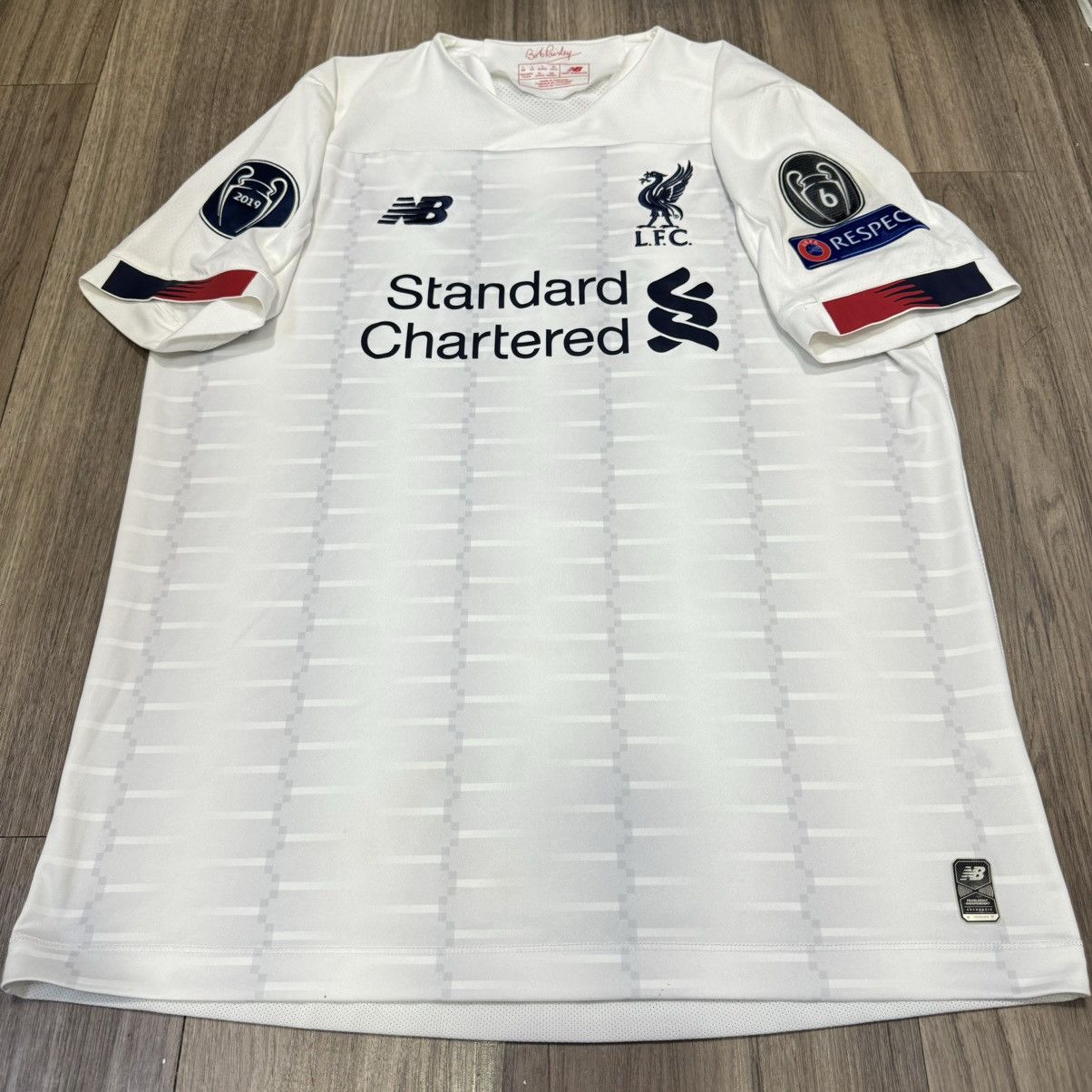 New Balance Liverpool 19/20 C/L away shirt #4 Virgil Size US L / EU 52-54 / 3 - 1 Thumbnail
