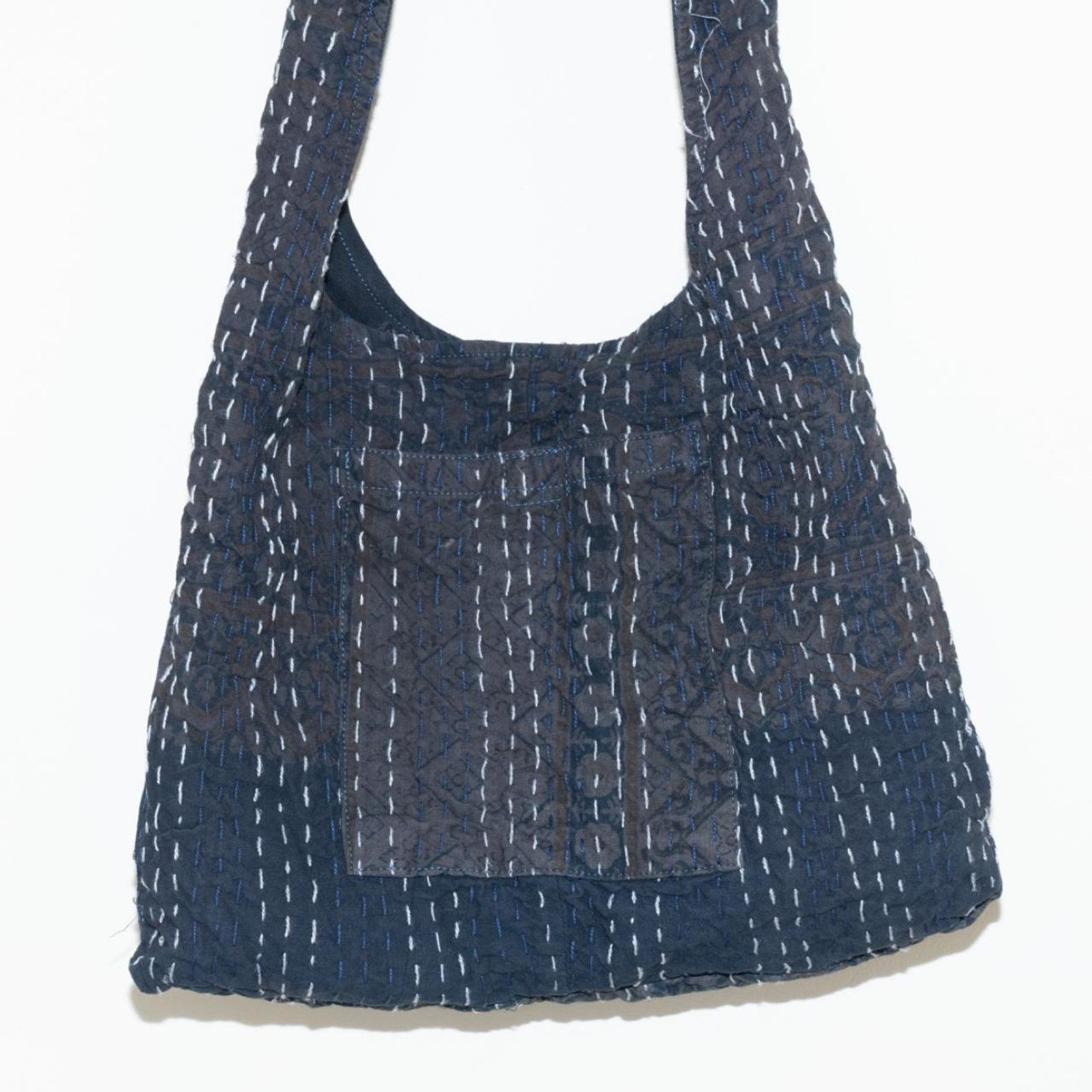 Carhartt Upcycled denim carhartt hobo bag / shoulder bag Size ONE SIZE - 8 Thumbnail