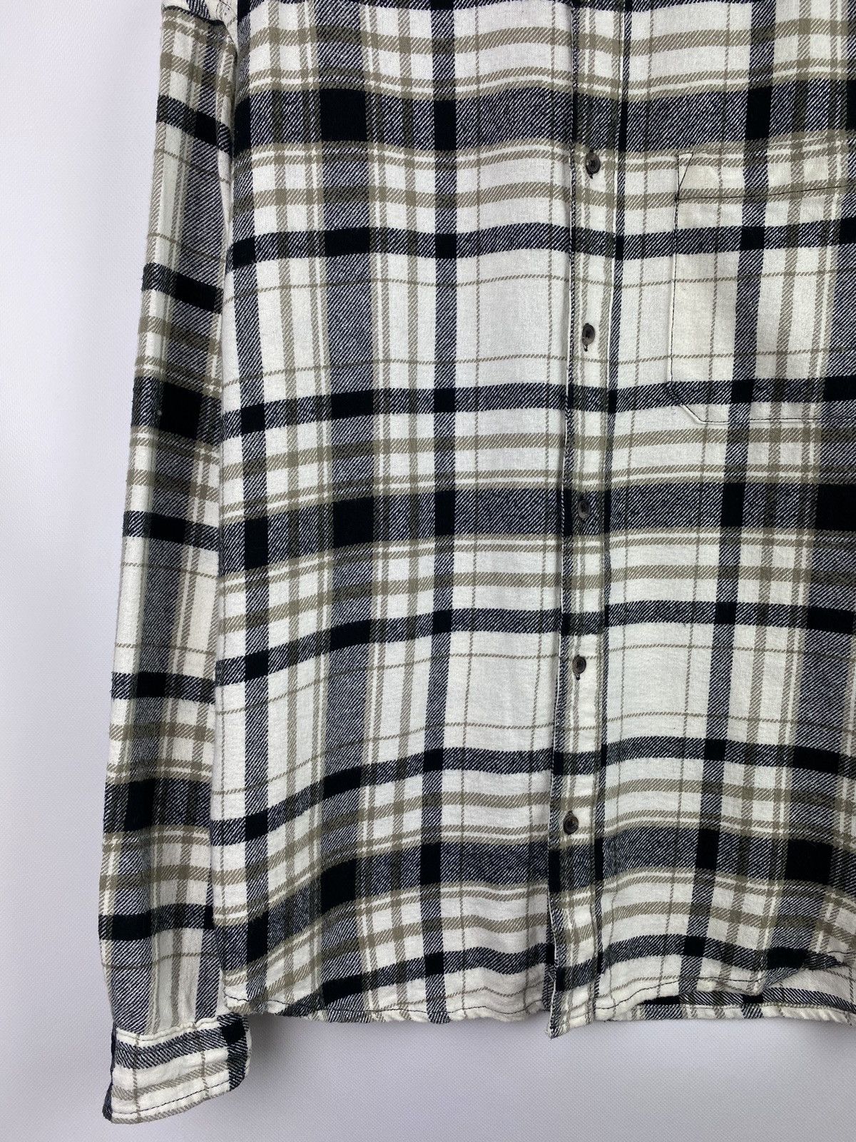 Death Row Records Death Row Records men’s flannel long sleeve shirt size M Size US M / EU 48-50 / 2 - 8 Thumbnail