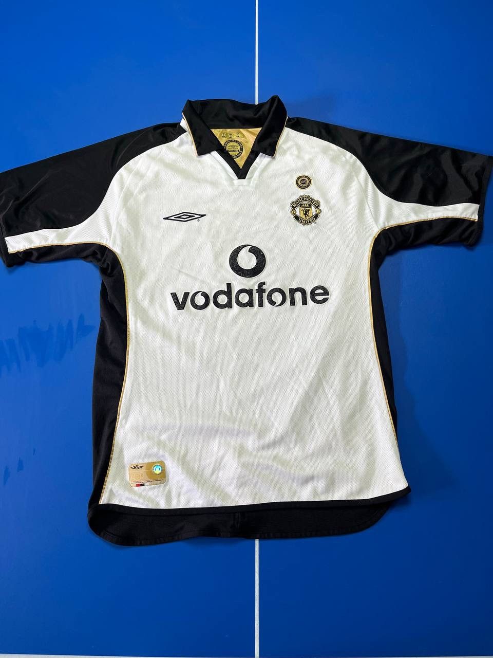 Umbro 2001/02 Manchester United Umbro Reversible Centenary Shirt Size US M / EU 48-50 / 2 - 1 Thumbnail