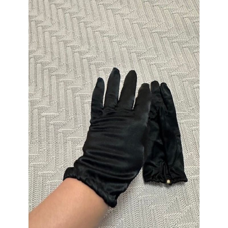 Vintage Vintage black satin wrist length gloves size 7 Size ONE SIZE - 5 Thumbnail