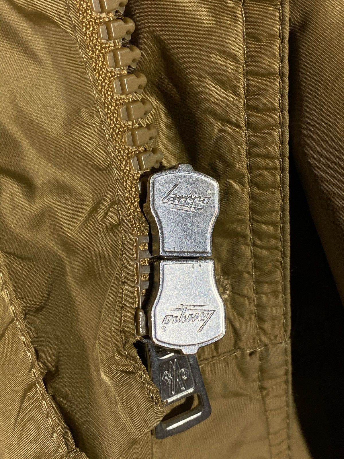 Moncler Moncler Nylon Gold Old Money Vibes Authentic Jacket Size US M / EU 48-50 / 2 - 21 Thumbnail