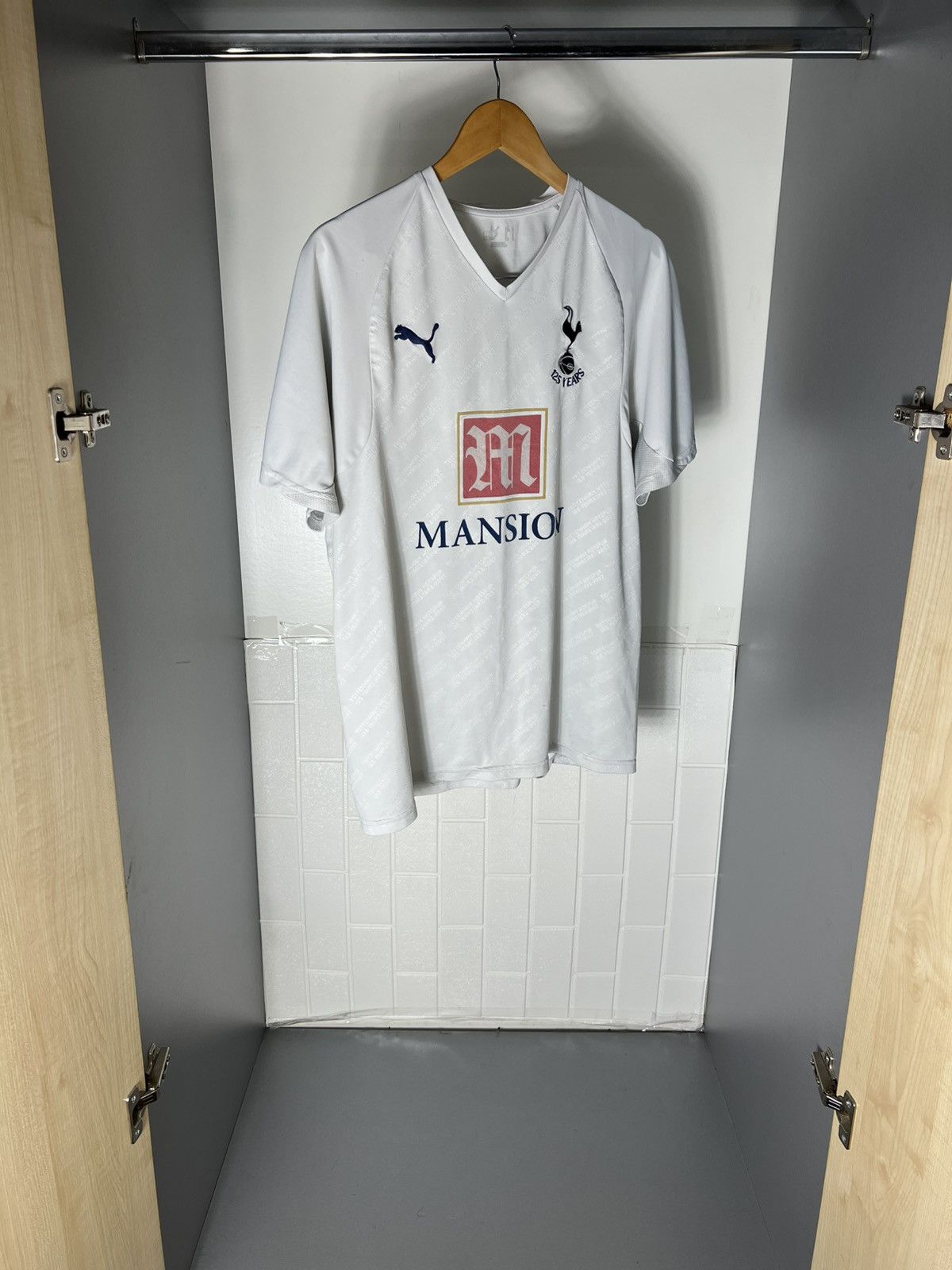 Puma VINTAGE PUMA FC TOTTENHAM HOTSPUR ENGLAND SOCCER JERSEY 90s Size US L / EU 52-54 / 3 - 3 Thumbnail