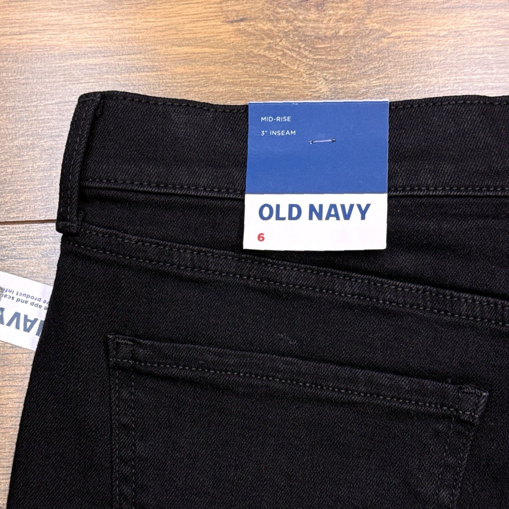 Old Navy Old Navy Shorts Womens 6 Black Denim Stretch 3 Inch Mid Rise Stretch New Size 28" / US 6 / IT 42 - 6 Thumbnail