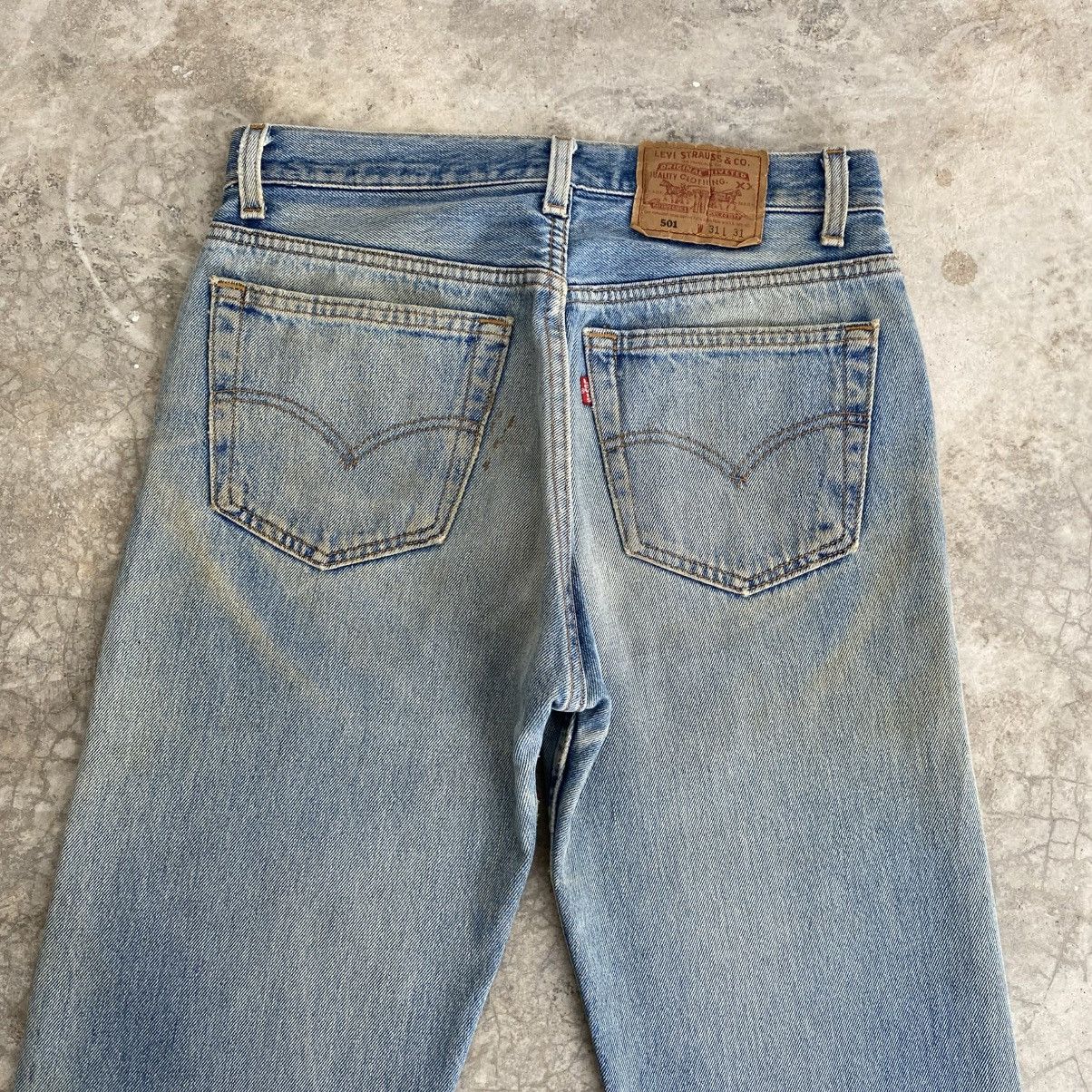 Levi's Vintage 90’s Levis 501 Faded Blue Distressed Dirty Jeans Size US 30 / EU 46 - 9 Thumbnail