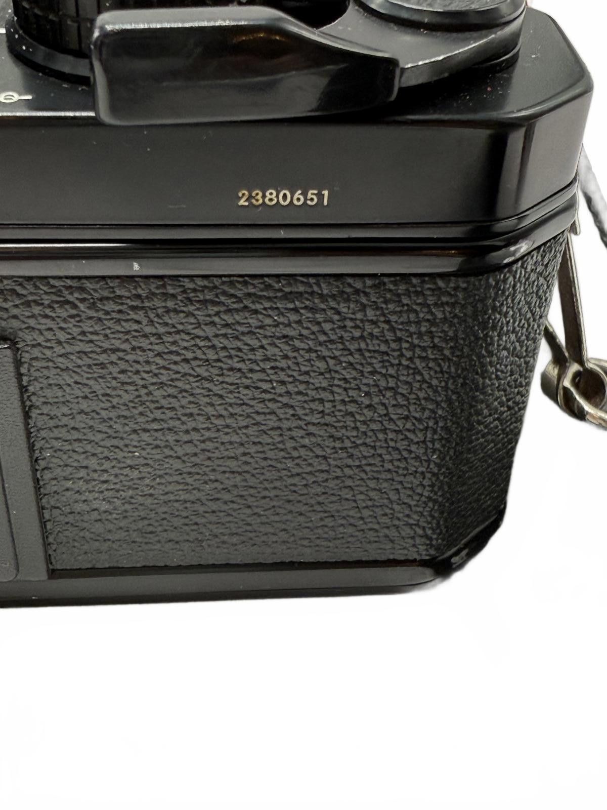 Nikon Vintage Nikon FE2 SLR Camera 28mm f/2.8 Lens & Groovy Strap Size ONE SIZE - 5 Thumbnail