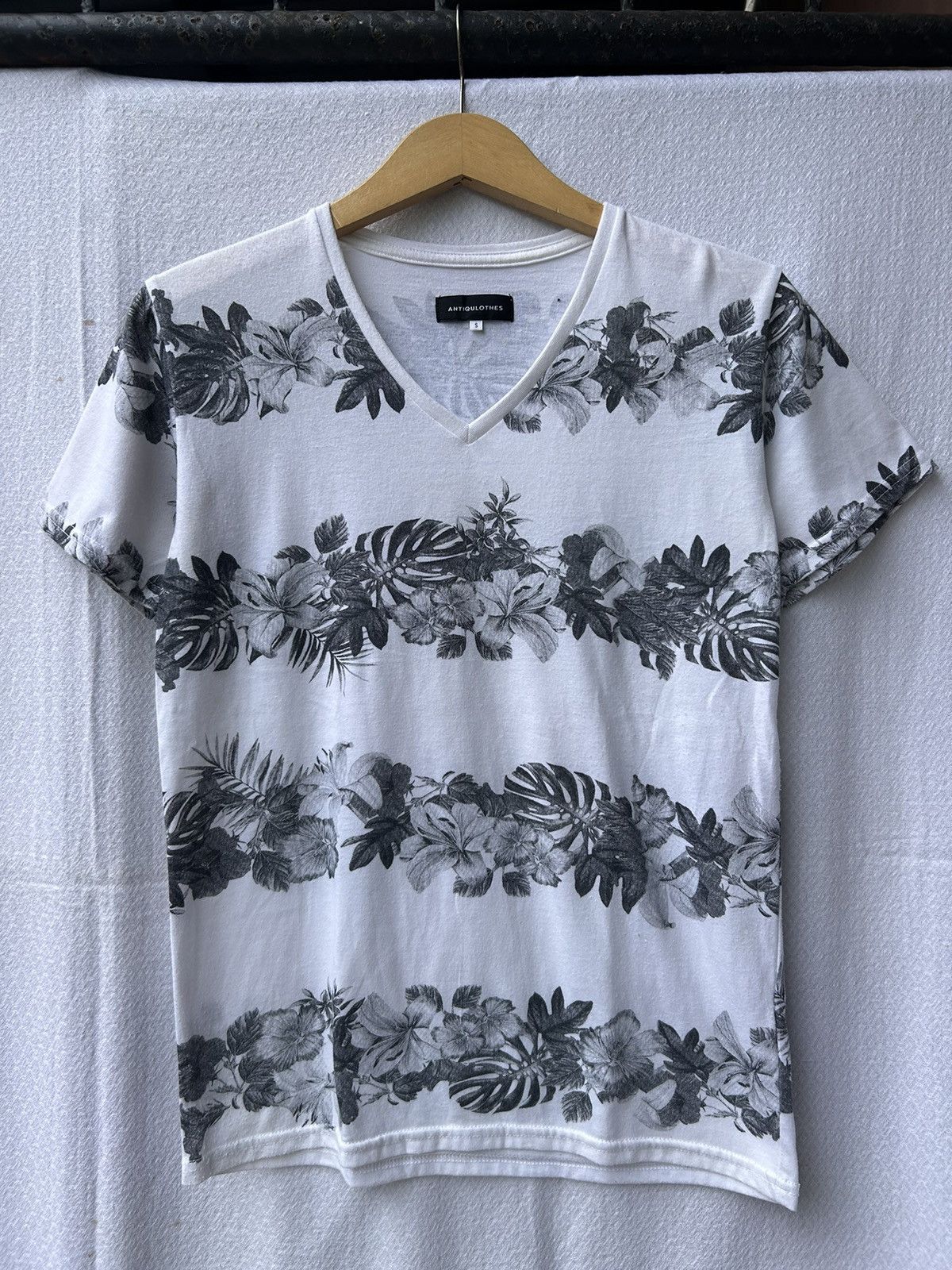 20471120 Antiqulothes japanese brand flowers archive shirt Size US S / EU 44-46 / 1 - 1 Thumbnail