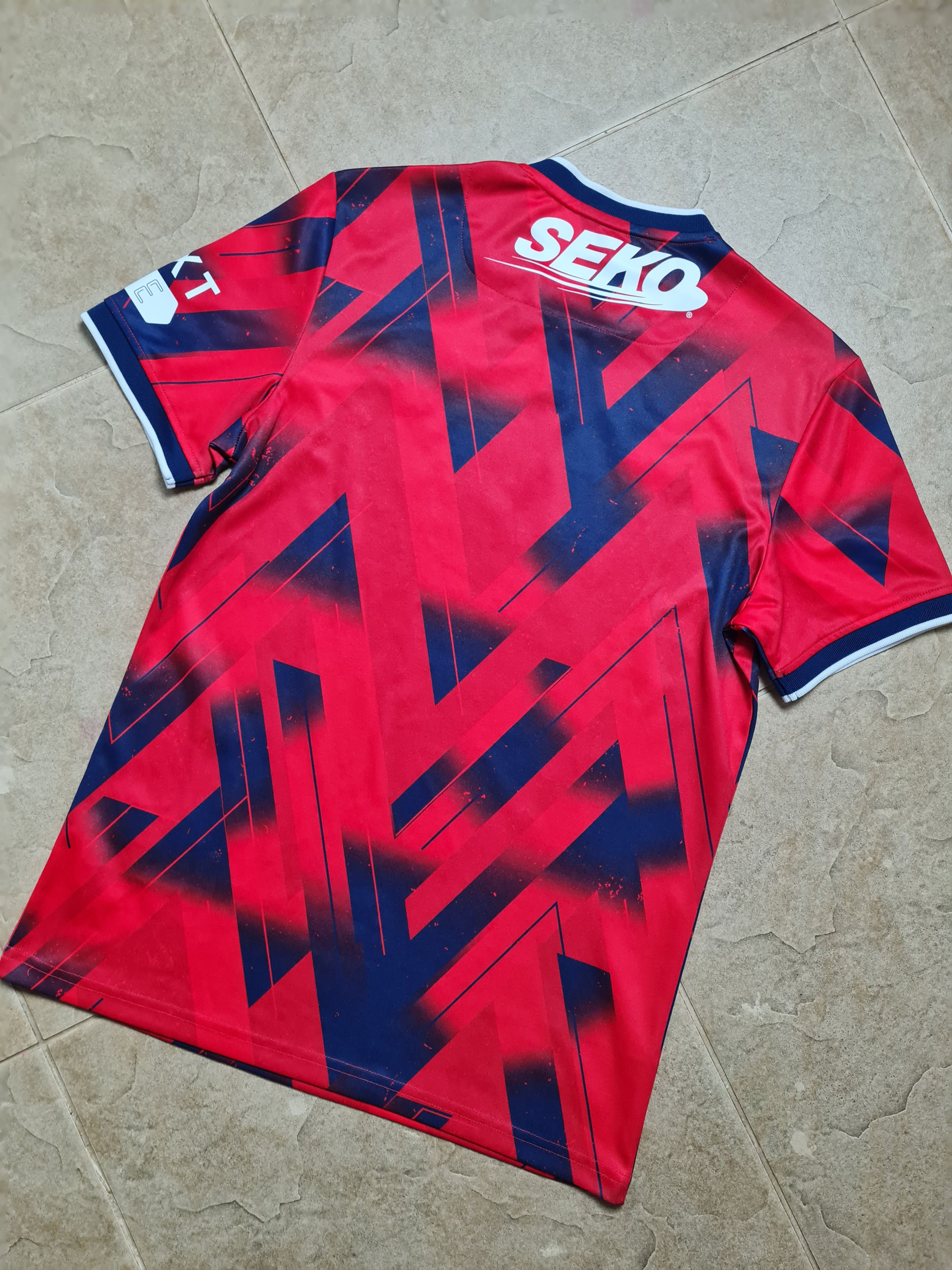 Castore Castore Glasgow Rangers Men's Fourth Shirt 2023/2024 Size US S / EU 44-46 / 1 - 15 Thumbnail