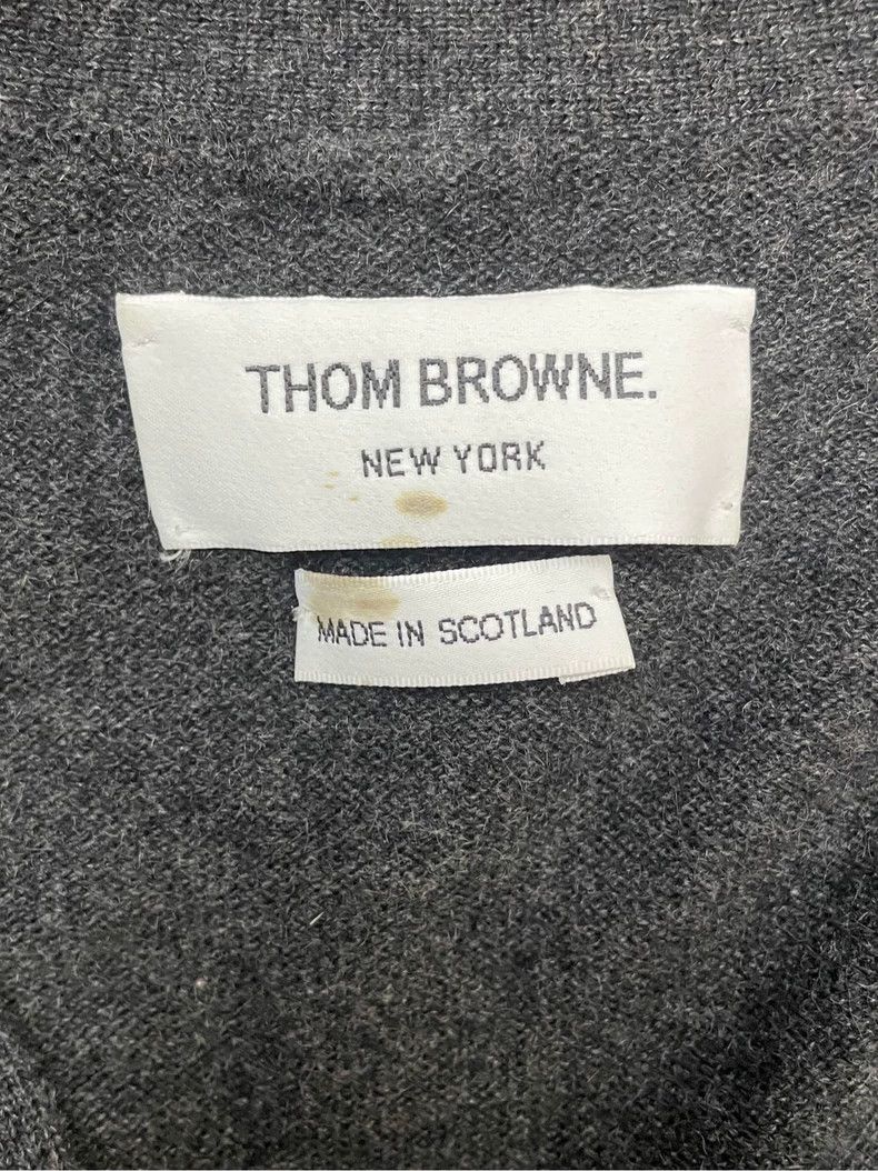 Thom Browne Thom browne Dark gray four-striped pure cashmere cardigan s Size US S / EU 44-46 / 1 - 5 Thumbnail