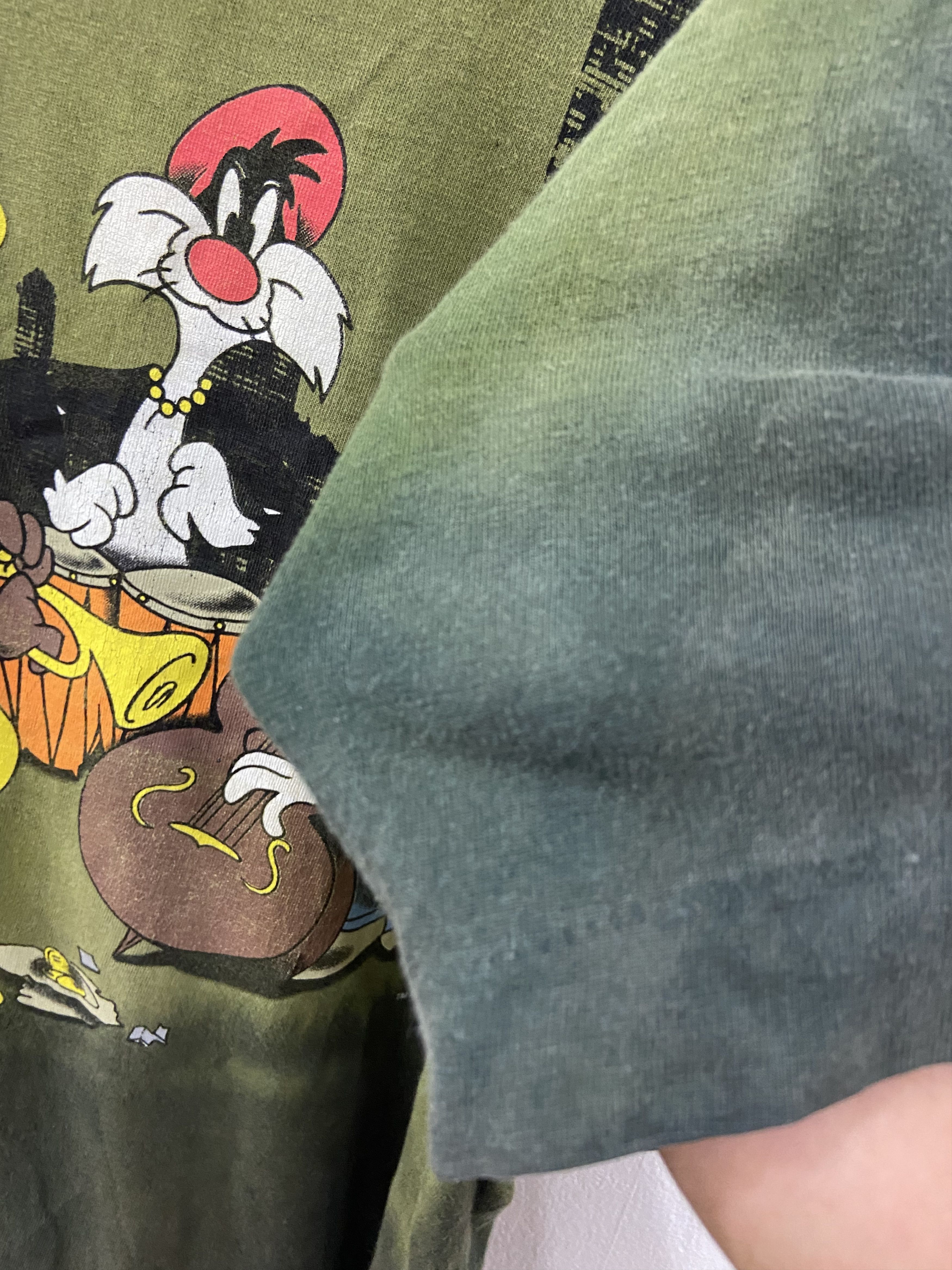 Vintage LOONEY TUNES vintage Size US XL / EU 56 / 4 - 6 Thumbnail