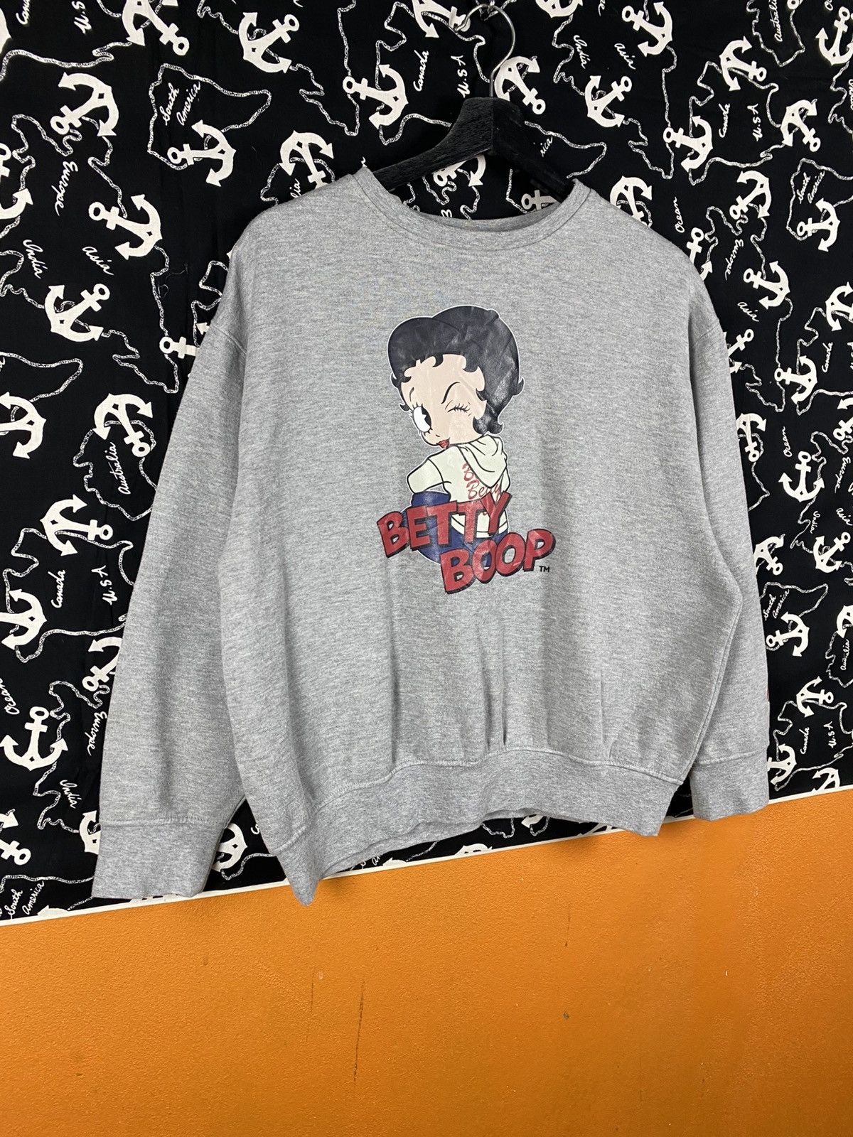 Vintage Betty Boop Graphic Crewneck Sweatshirt | Grey Cartoon Print Size US S / EU 44-46 / 1 - 7 Thumbnail
