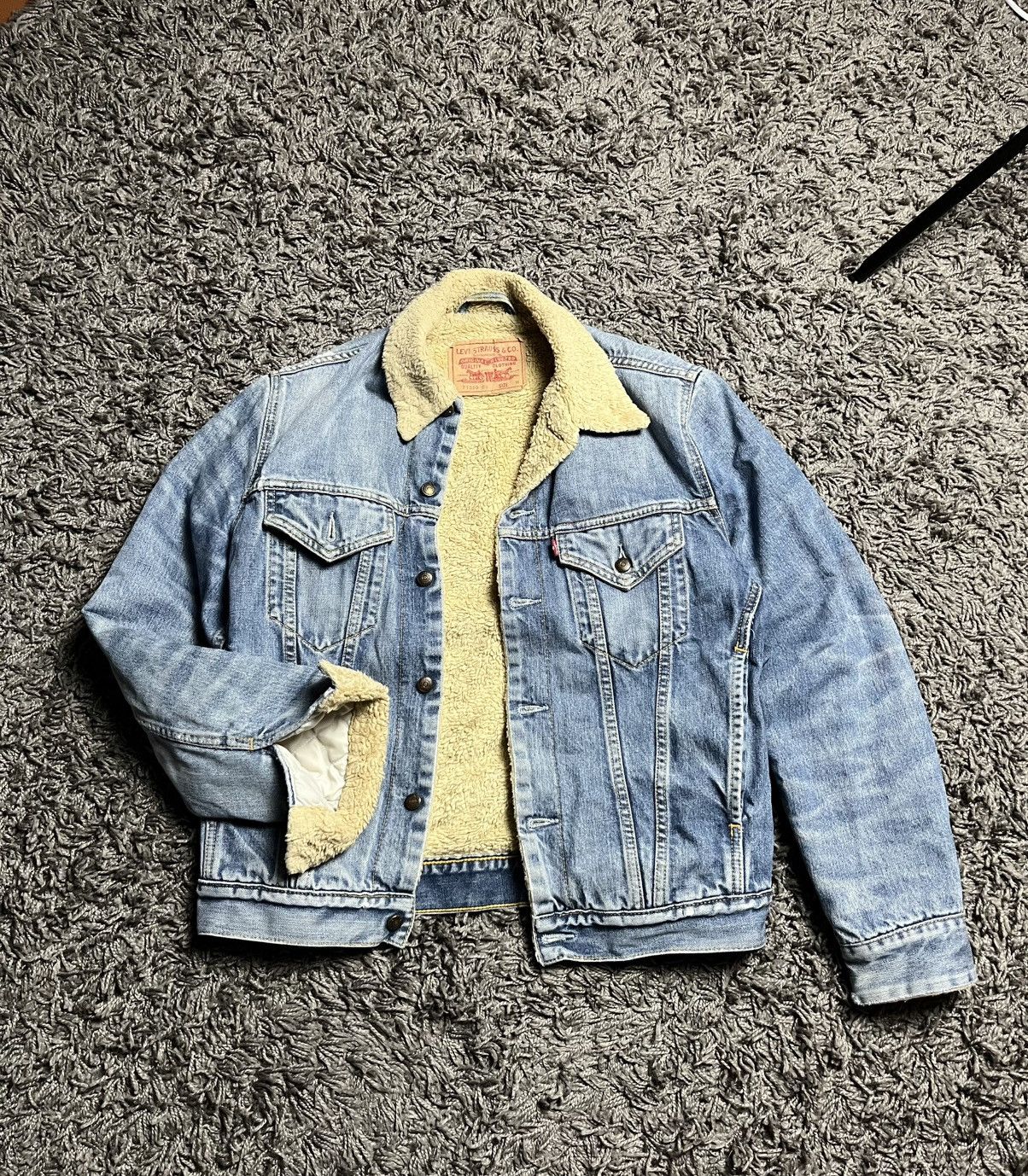 Levi's LEVIS VINTAGE Y2K FADED DENIM TRUCKER SHERPA JACKET Size US S / EU 44-46 / 1 - 1 Thumbnail
