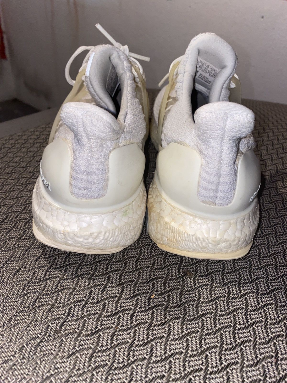 Adidas Adidas Ultra Boost Size US 7 / EU 40 - 9 Thumbnail