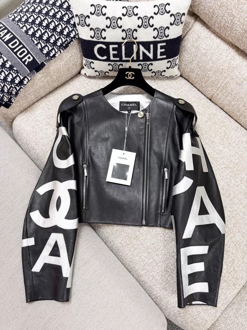 Chanel Chanel Stitching silver letter logo leather jacket Size XS / US 0-2 / IT 36-38 - 2 Thumbnail
