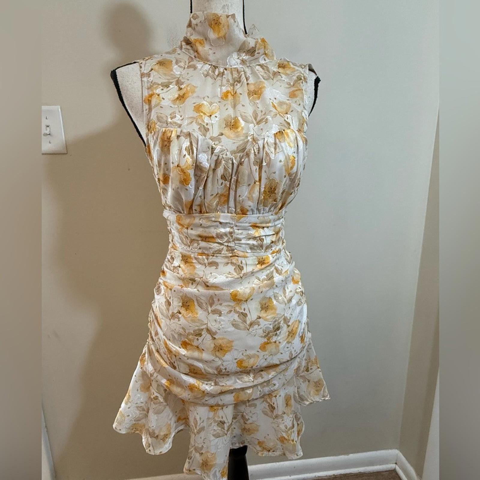 Other Mika Gala Bollywood floral mini dress cream yellow tan SZ 8 Size M / US 6-8 / IT 42-44 - 1 Thumbnail
