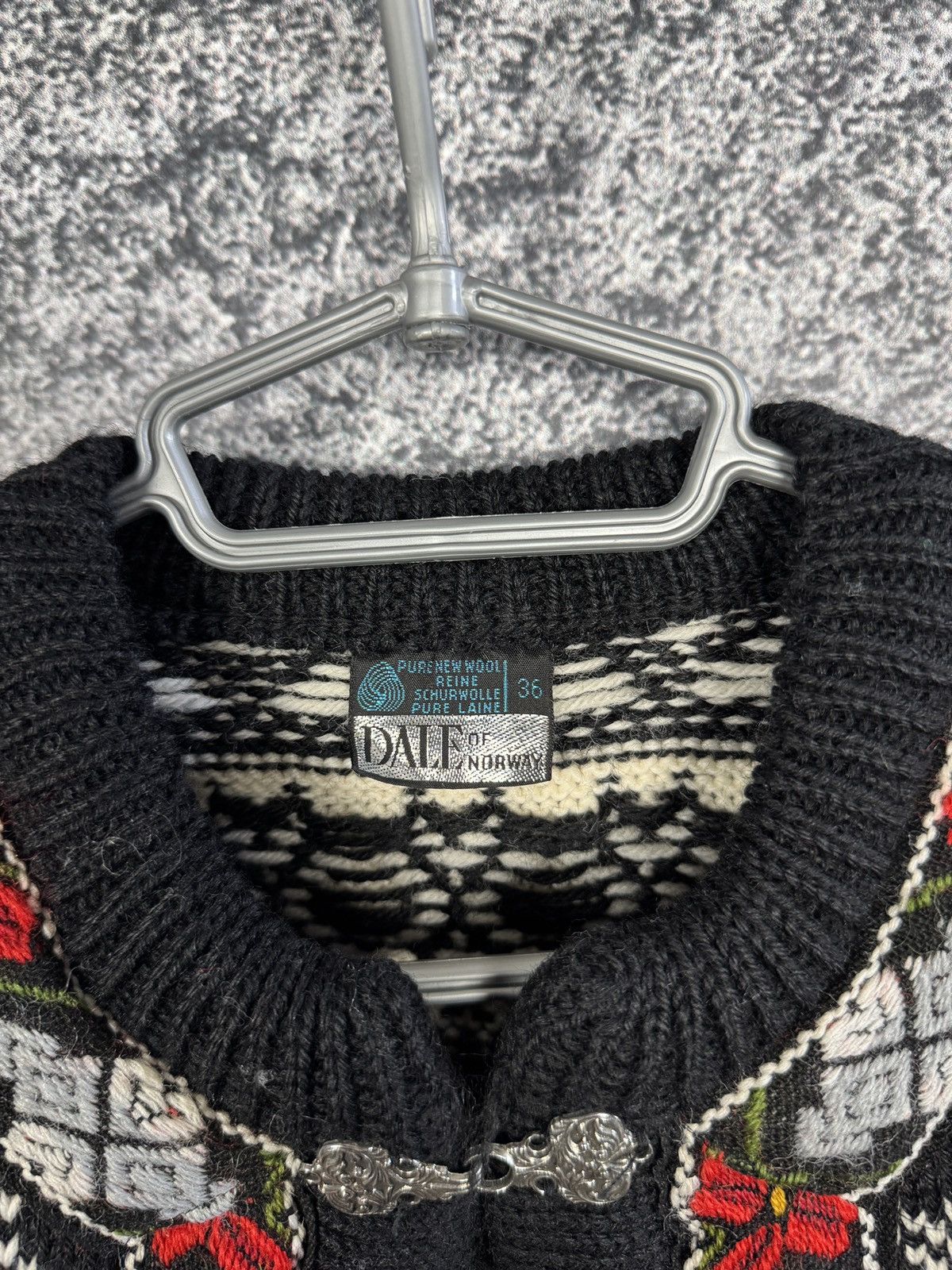 Dale Of Norway Women’s Dale Of Norway Wool Cardigan Knit Sweater Size 36 Size XS / US 0-2 / IT 36-38 - 7 Thumbnail