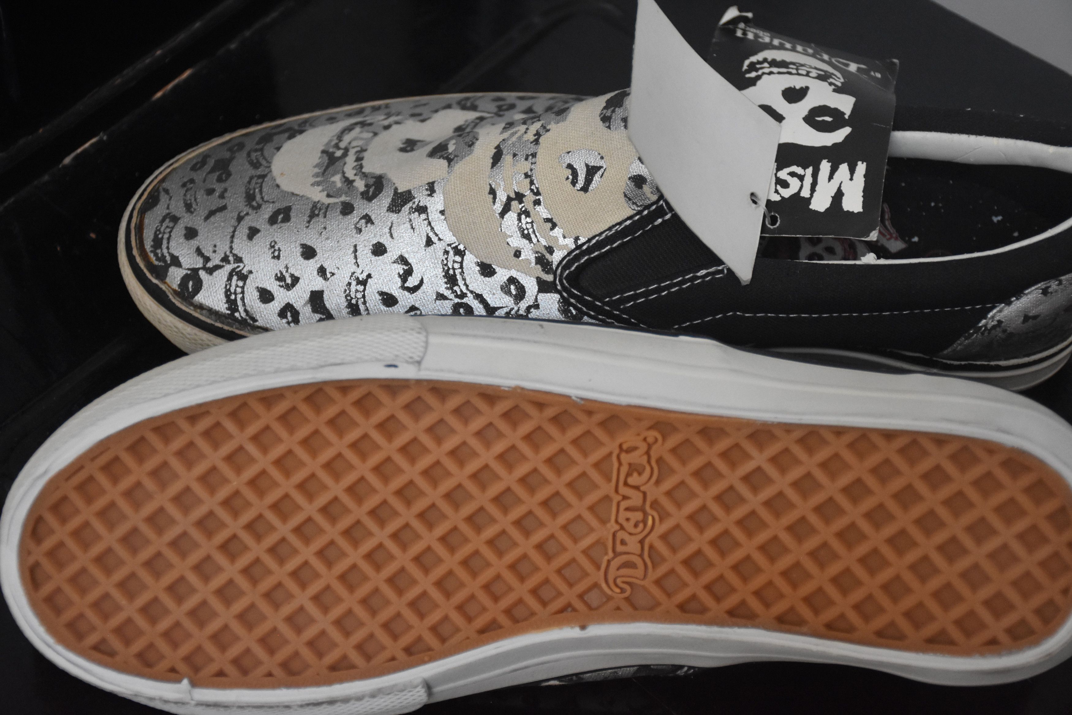 Misfits unworn Vintage Draven summer night slip ons Misfits print Size US 7.5 / EU 40-41 - 6 Thumbnail