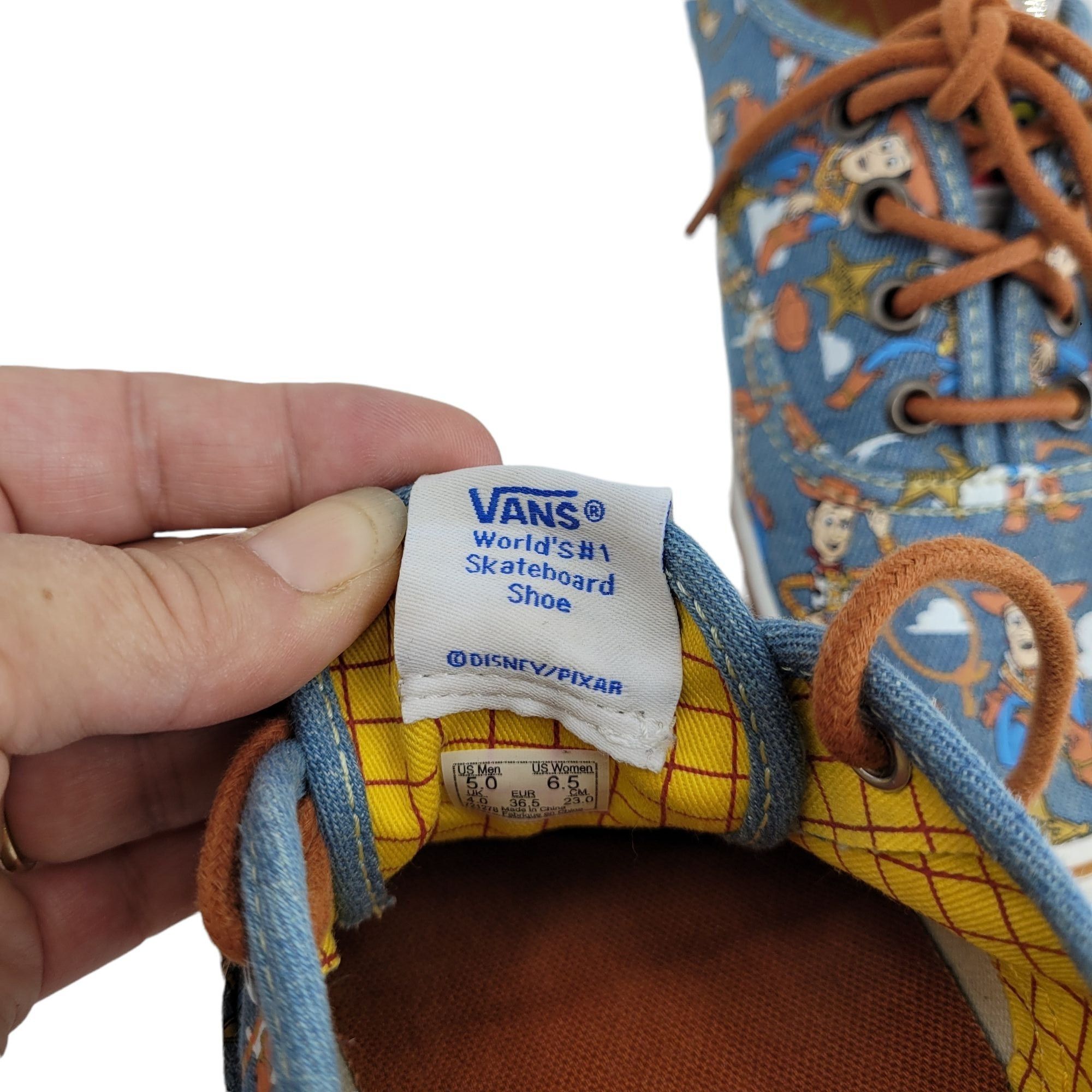 Vans Vans Disney Pixar Toy Story Era Sheriff Woody 721278 Blue Wo Size US 5 / EU 37 - 3 Thumbnail