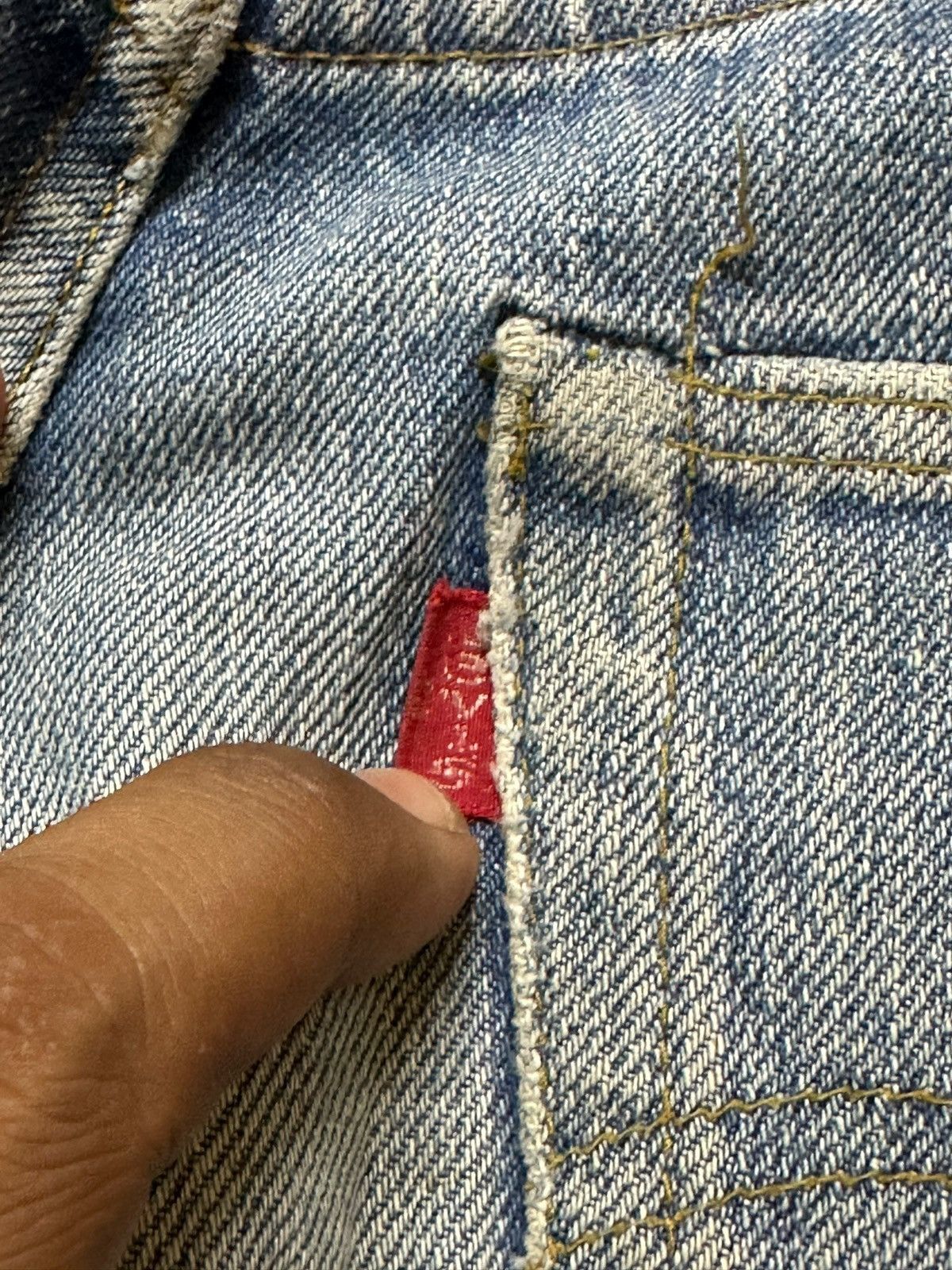 Levi's Vintage Clothing Vintage 60’s Levi’s 501 Button 6 Faded Denim Size US 27 - 6 Thumbnail