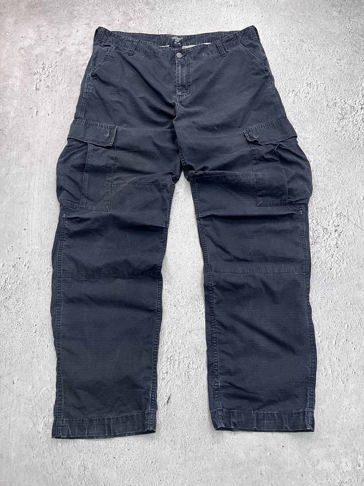 Carhartt Camo Graphic Wide CARHARTT Cargo Pants Military Style Pants Size US 34 / EU 50 - 1 Thumbnail