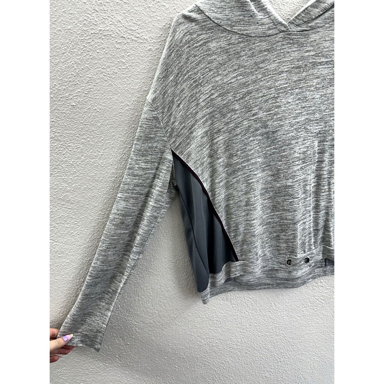 Vintage Charlotte Russe Sport Womens Shirt Cropped Hooded Long Sleeve Gray Size L Shirt Size L / US 10 / IT 46 - 2 Thumbnail