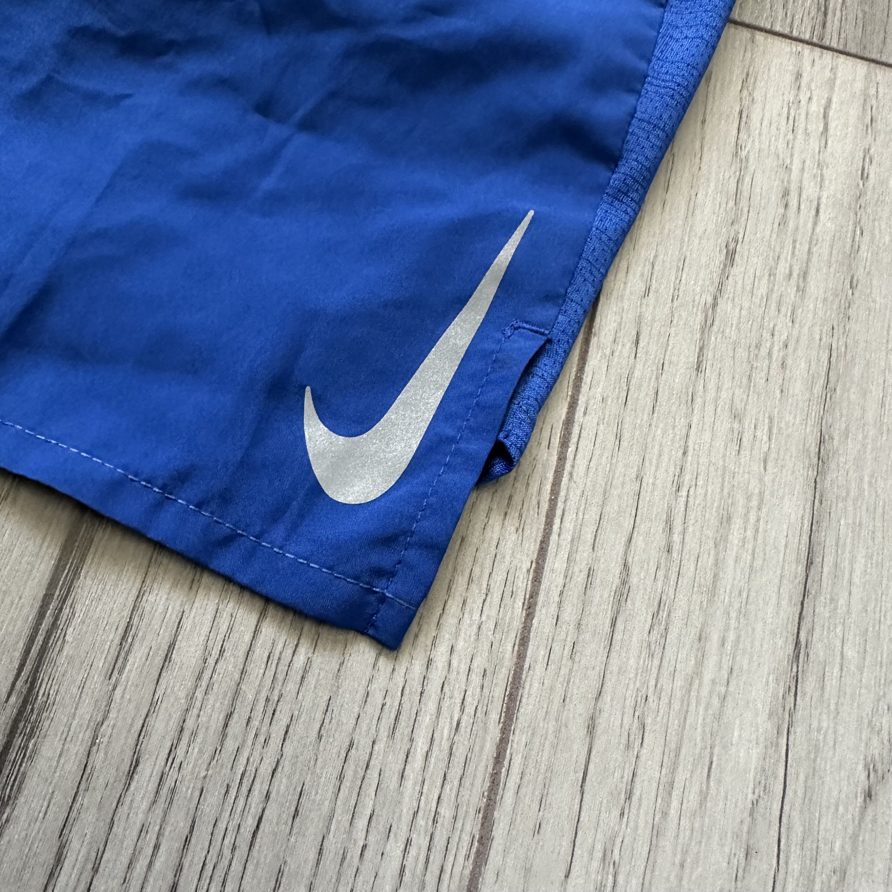 Nike Nike Reflective Swoosh Nylon Drill Shorts Size US 30 / EU 46 - 4 Thumbnail