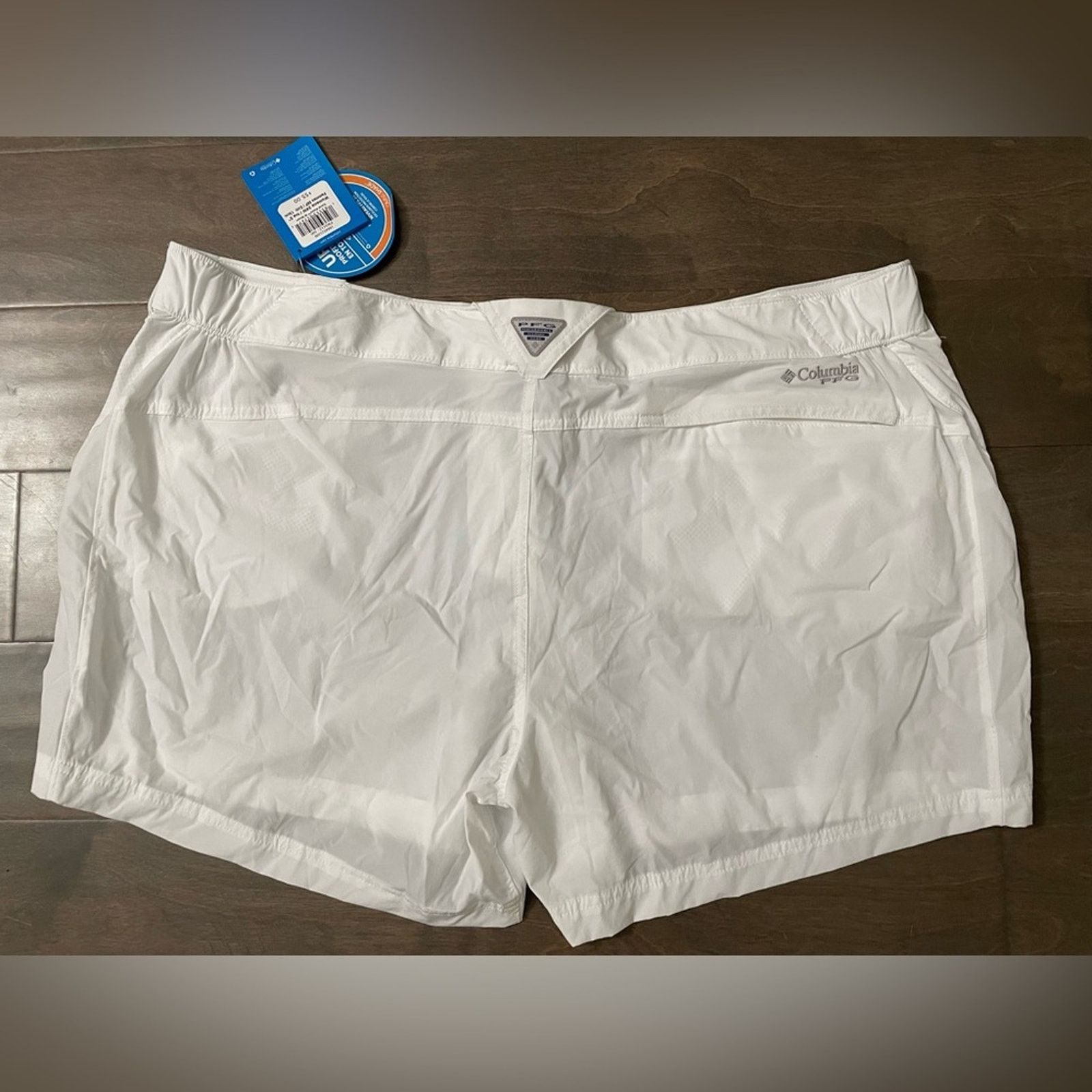 Columbia Columbia Women's Coral Point III Shorts in White - Size 24W Size 34" / US 12 / IT 48 - 5 Thumbnail