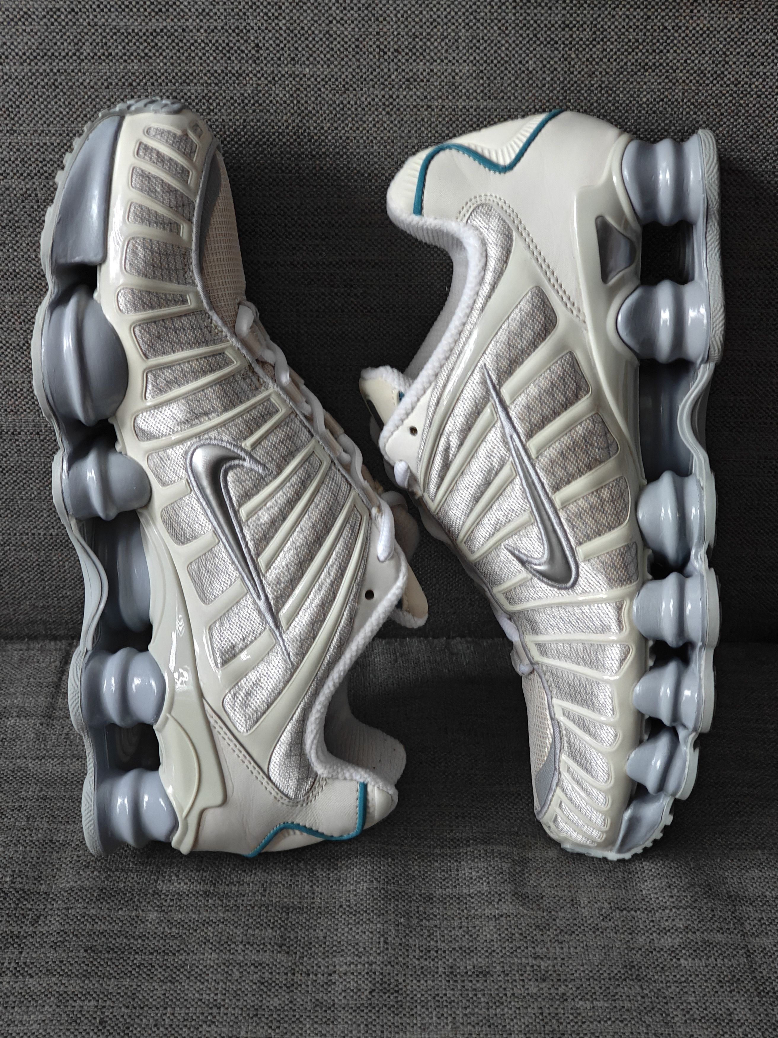 Nike × Vintage 2019 Nike Shox TL "Light Bone" 42.5 Creamy White Grey Blue Size US 9 / EU 42 - 6 Thumbnail
