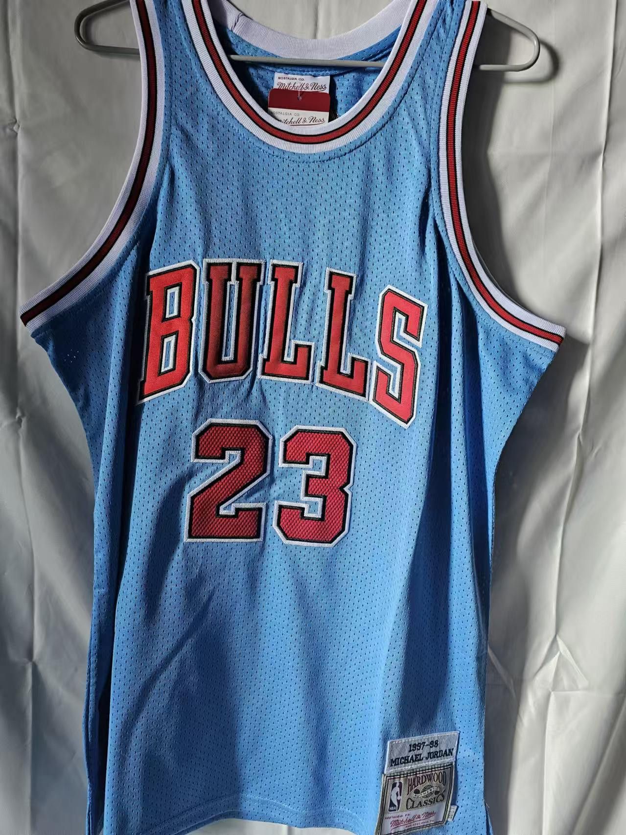 NBA Chicago Bulls 23 Michael Jordan Jersey S Size US S / EU 44-46 / 1 - 1 Thumbnail